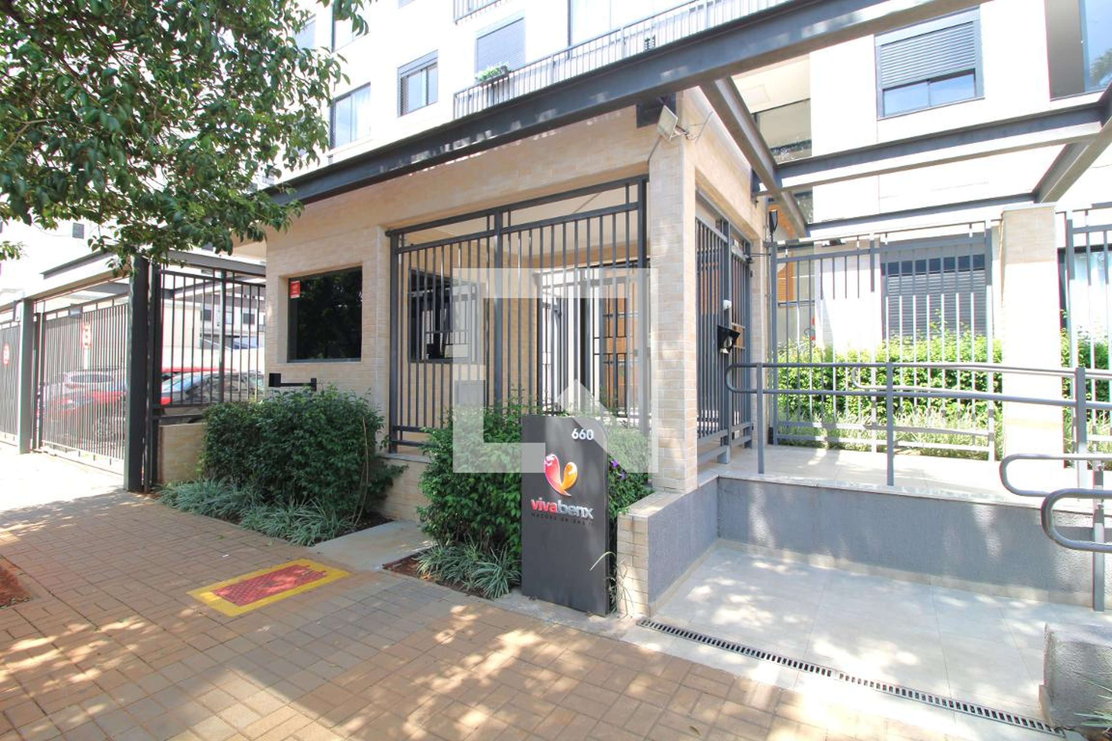 Fachada Condomínio em Rua Galeno de Castro, 631