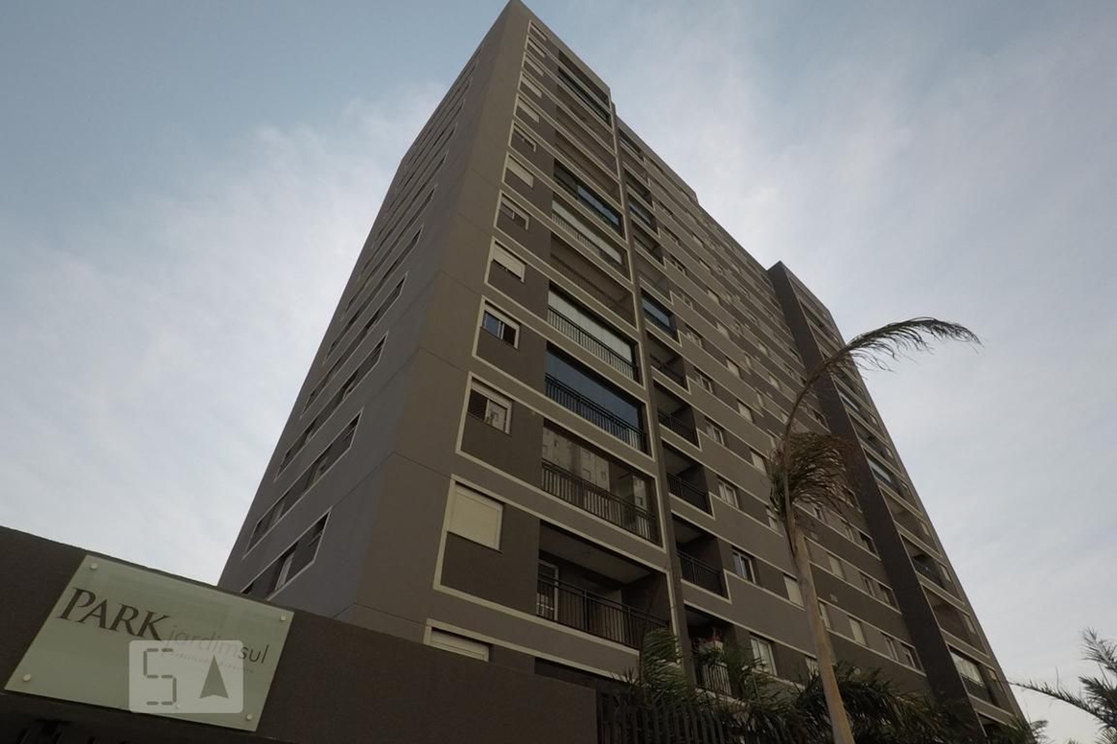 Fachada Condomínio em Rua Clodomiro de Oliveira, 6