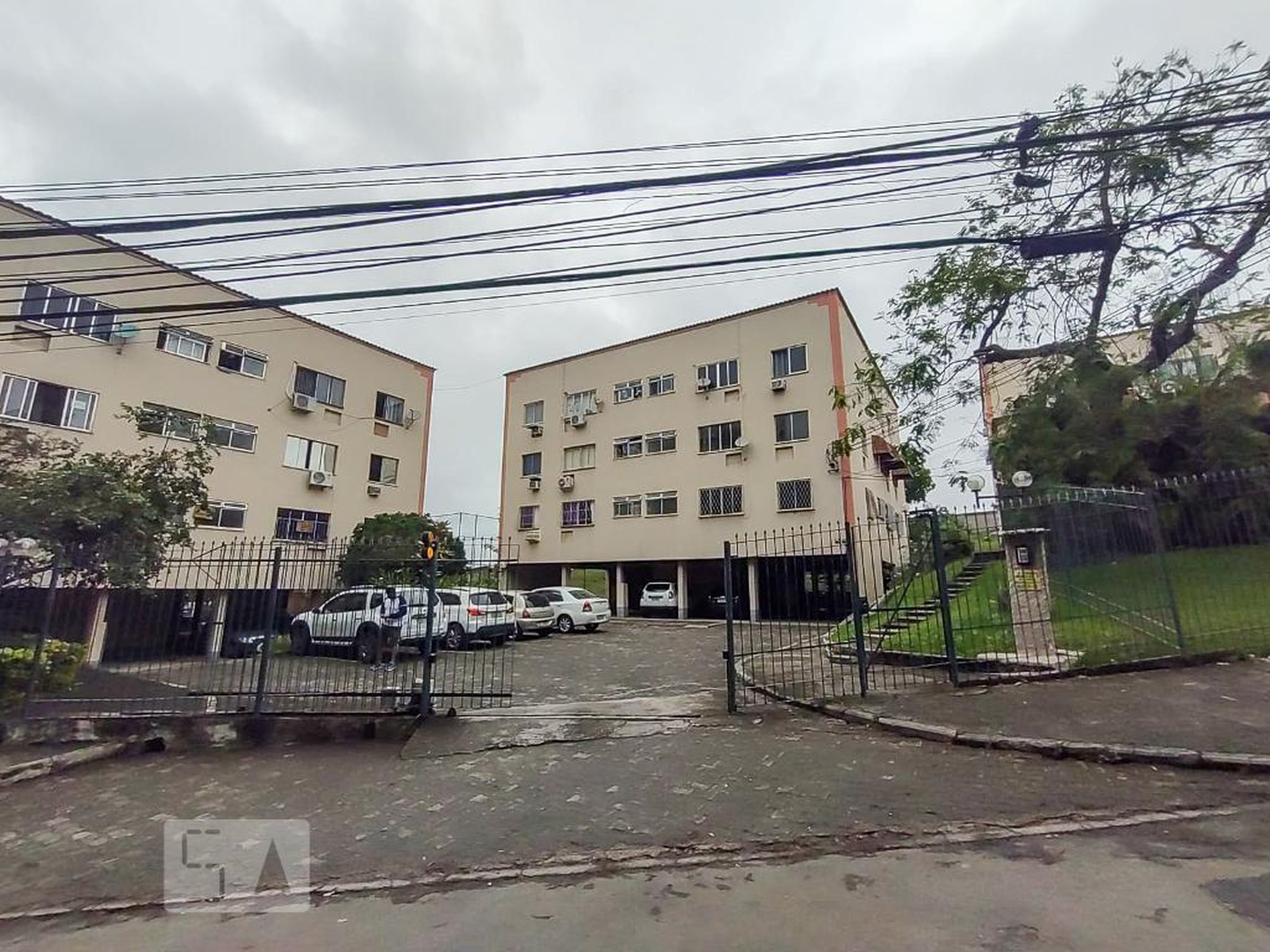 Fachada do Condomínio Condomínio Mirataia Junior