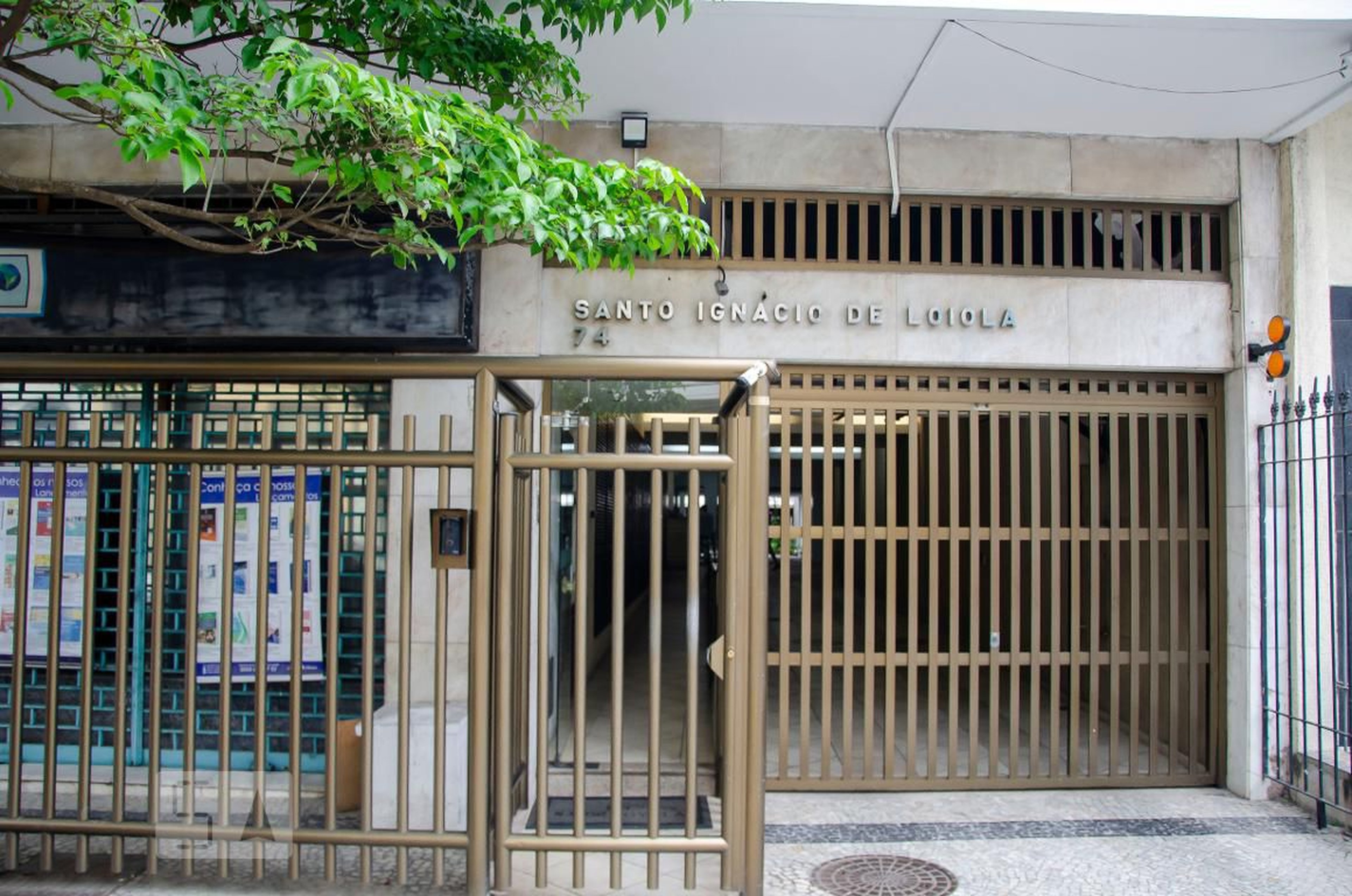 Entrada - Edifício Santo Ignacio de Loyola