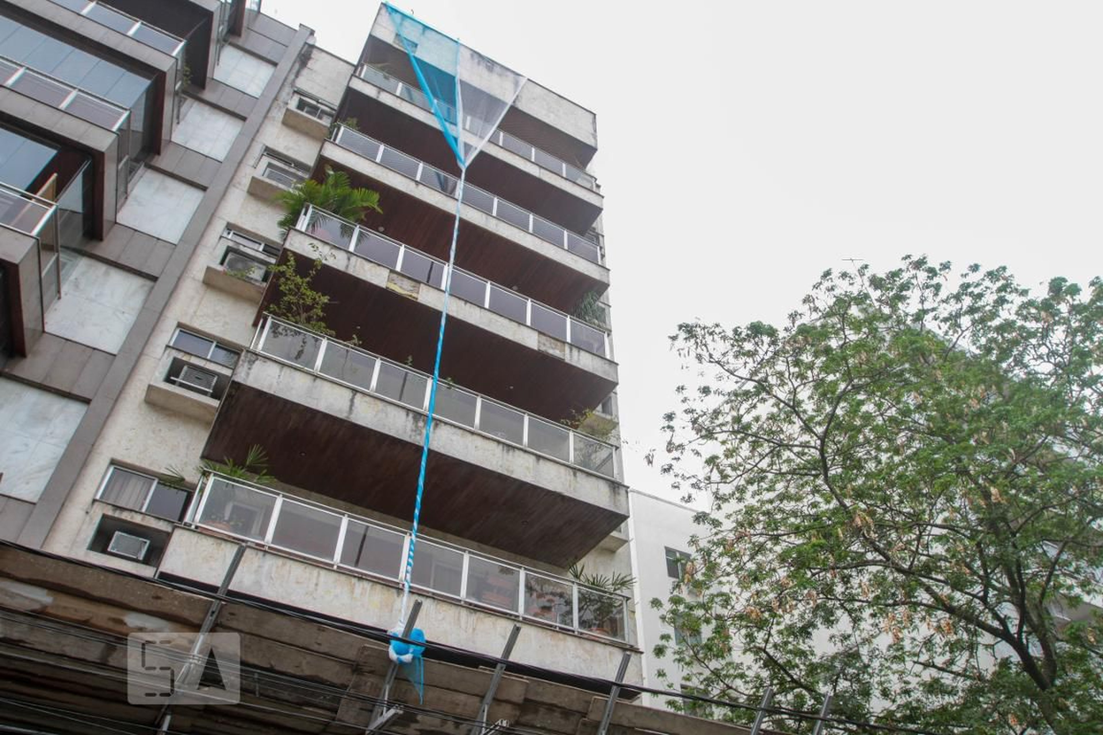 Fachada do Prédio Condomínio em Avenida Alexandre Ferreira, 76