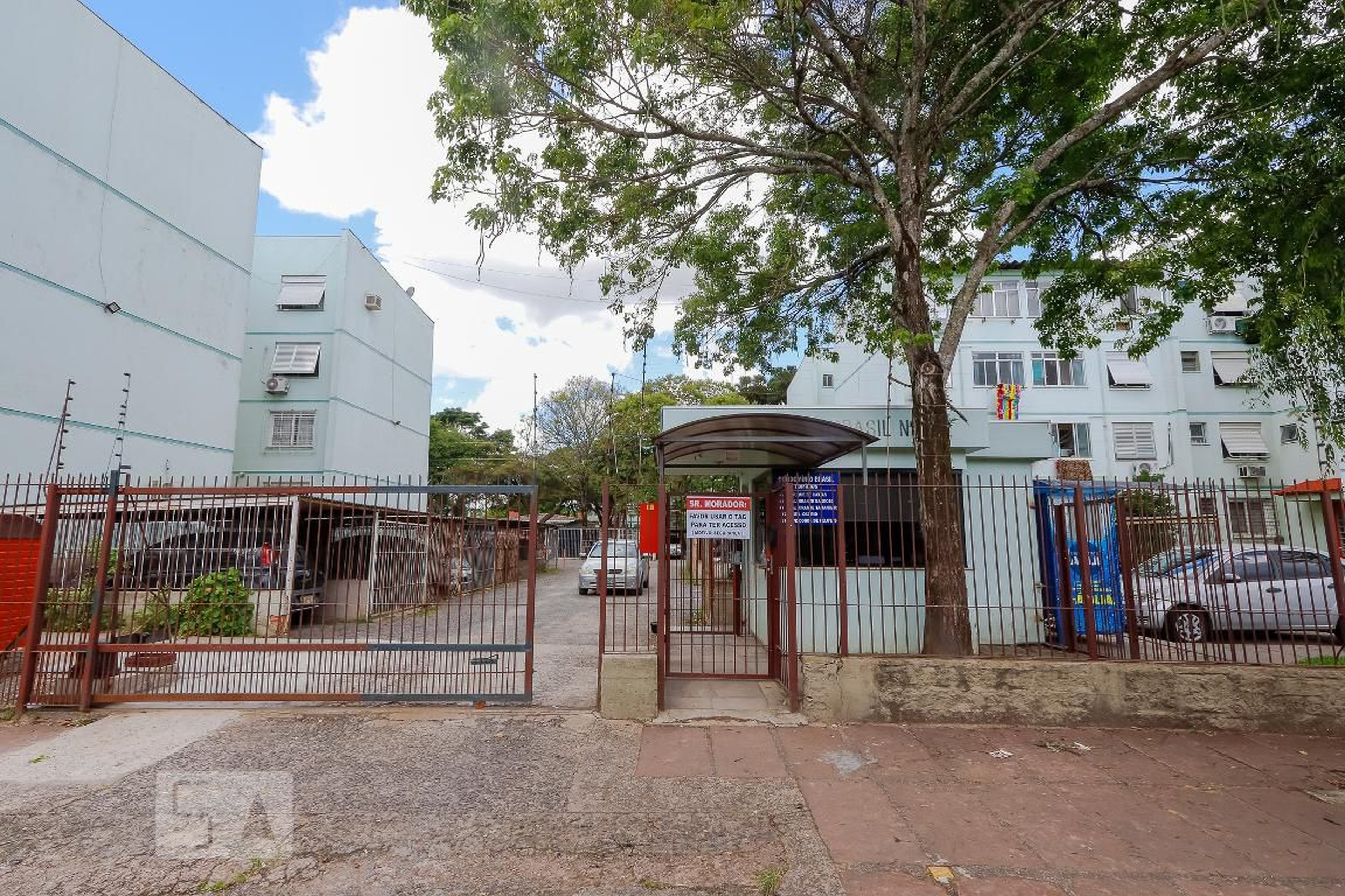 Fachada do Condomínio Condomínio Brasil