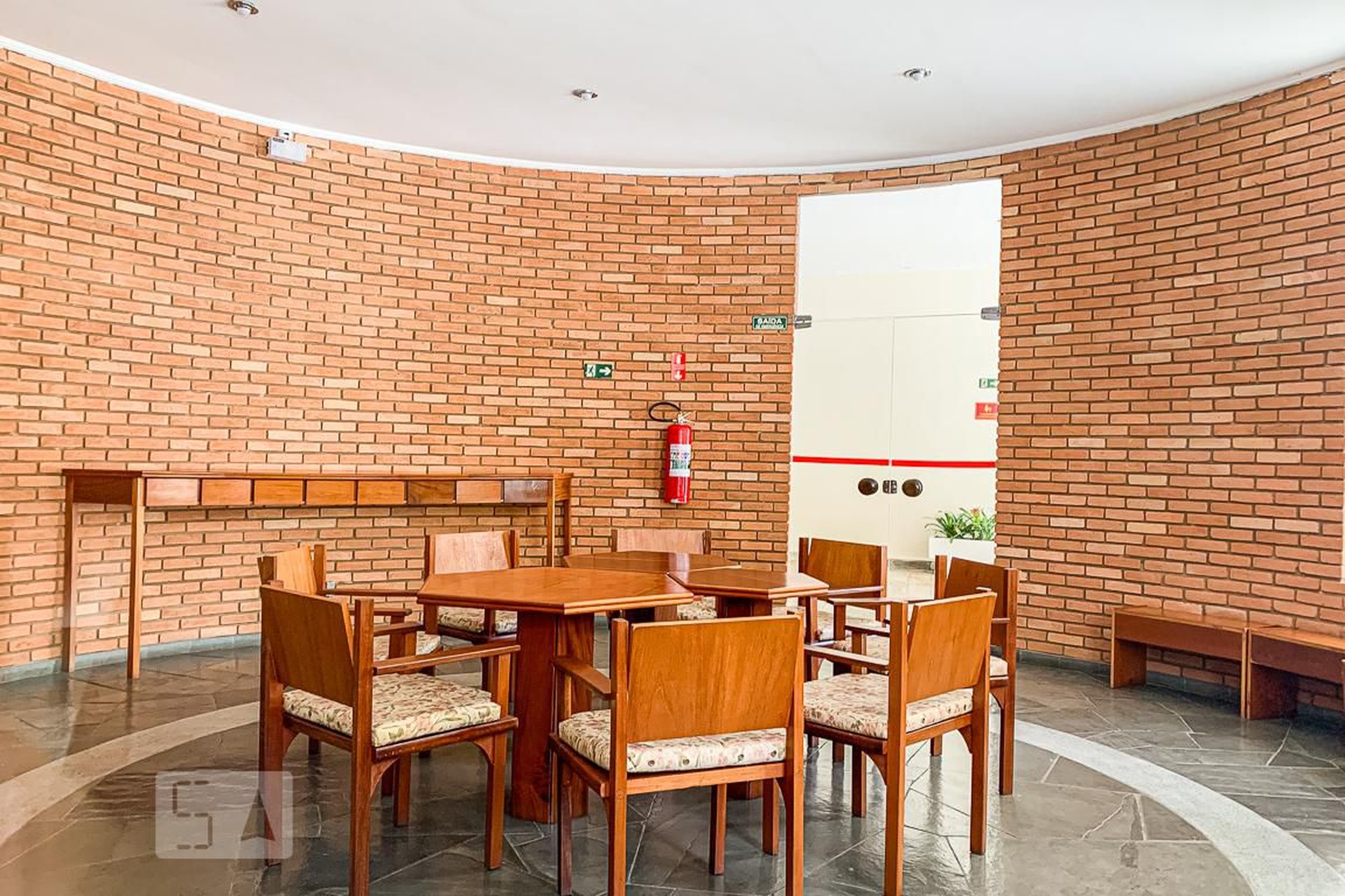 Condomínio - Paço de Valença