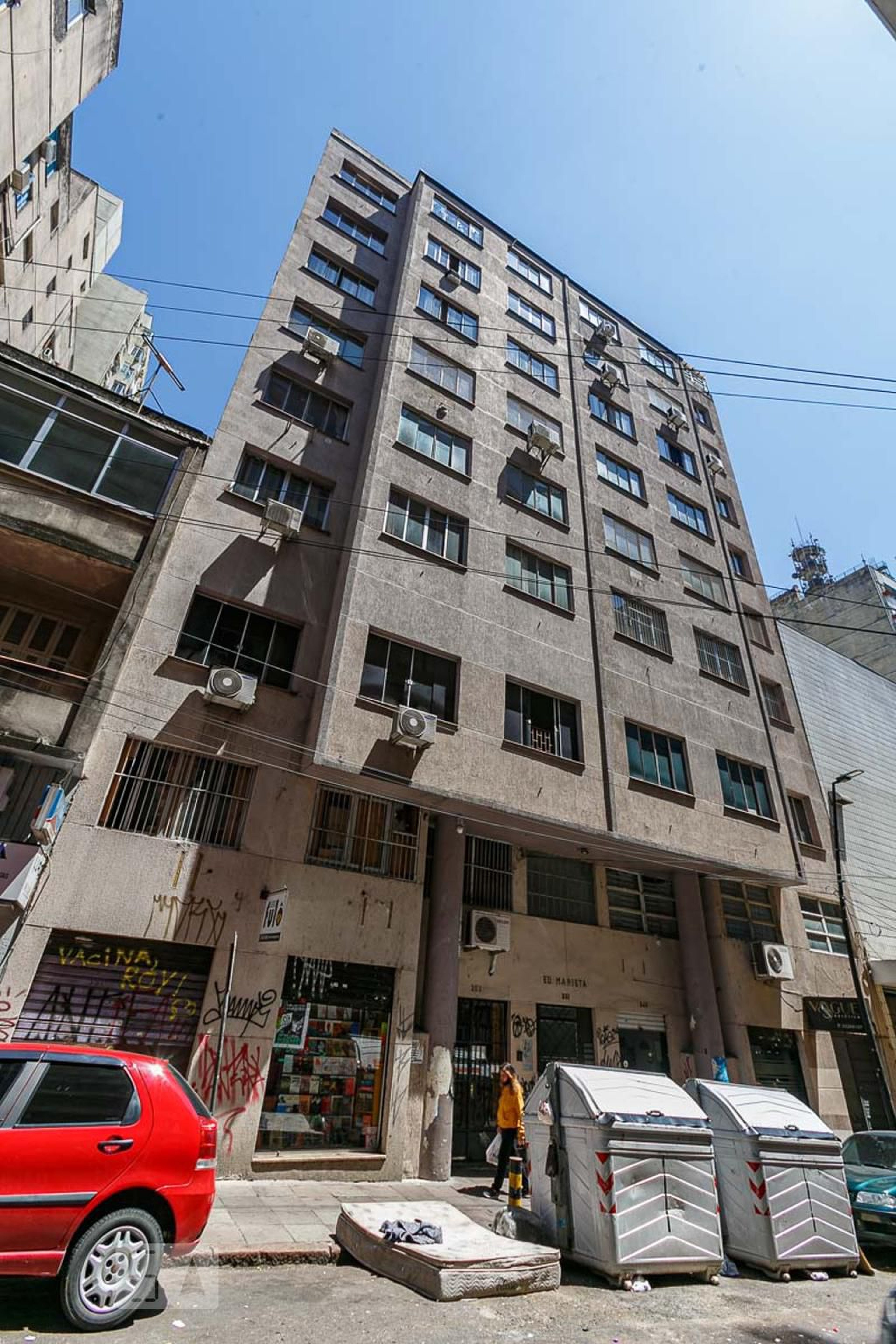 Fachada Condomínio em Rua Marechal Floriano Peixoto, 351