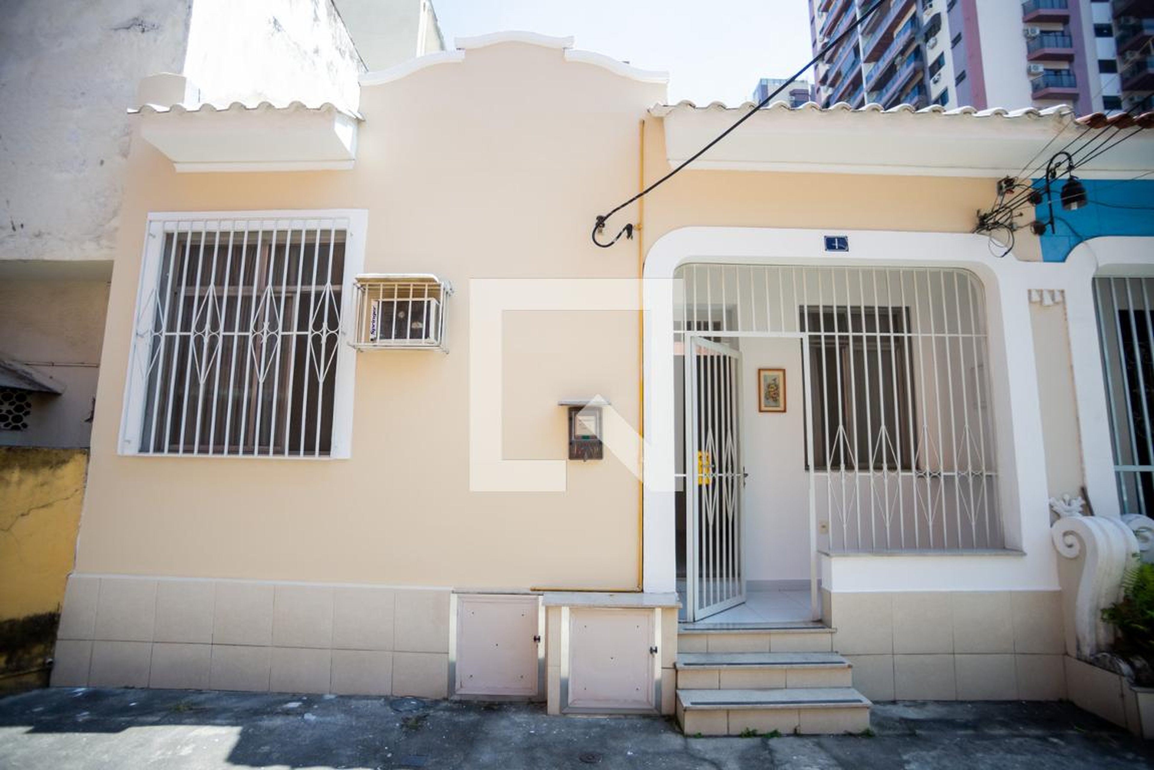 Fachada Condomínio em Rua Pereira Nunes, 148