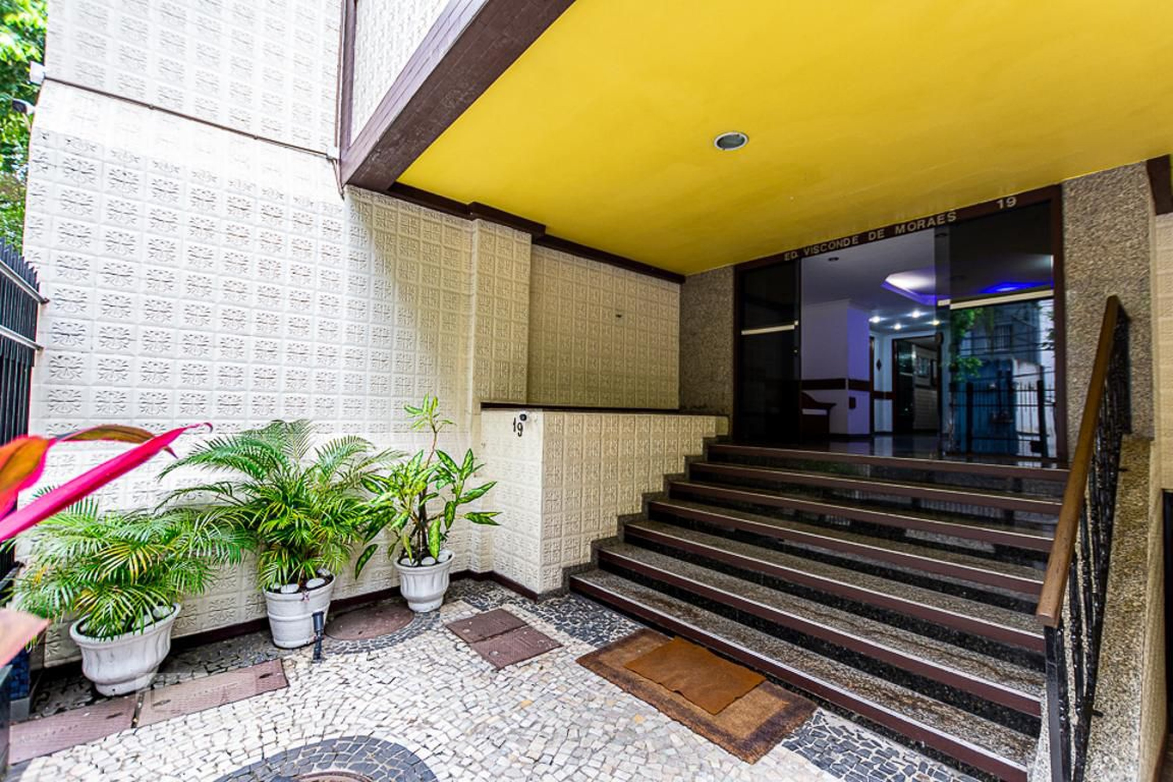 Entrada - Visconde de Moraes