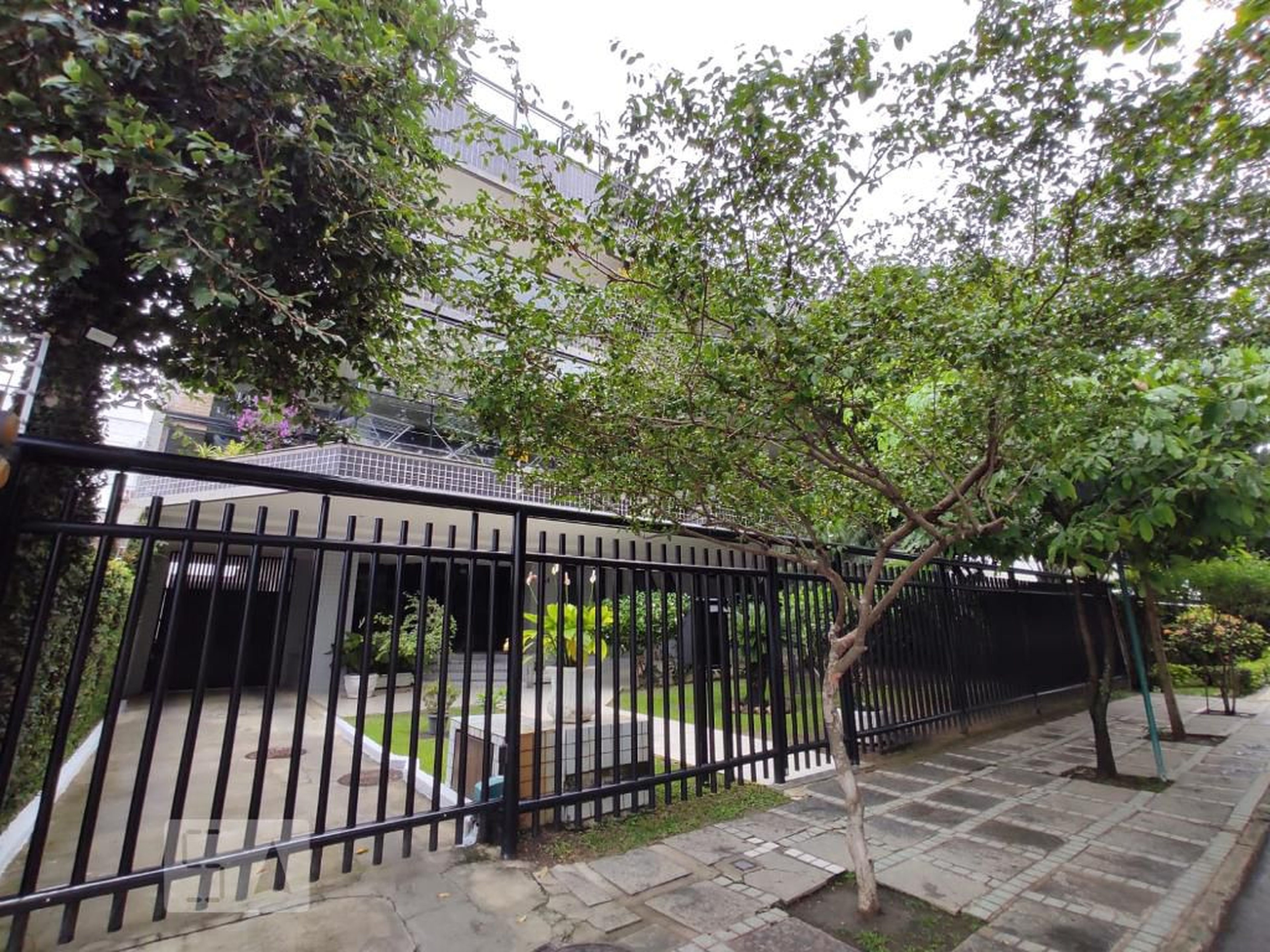 Fachada do condomínio Condomínio Solar das Acácias