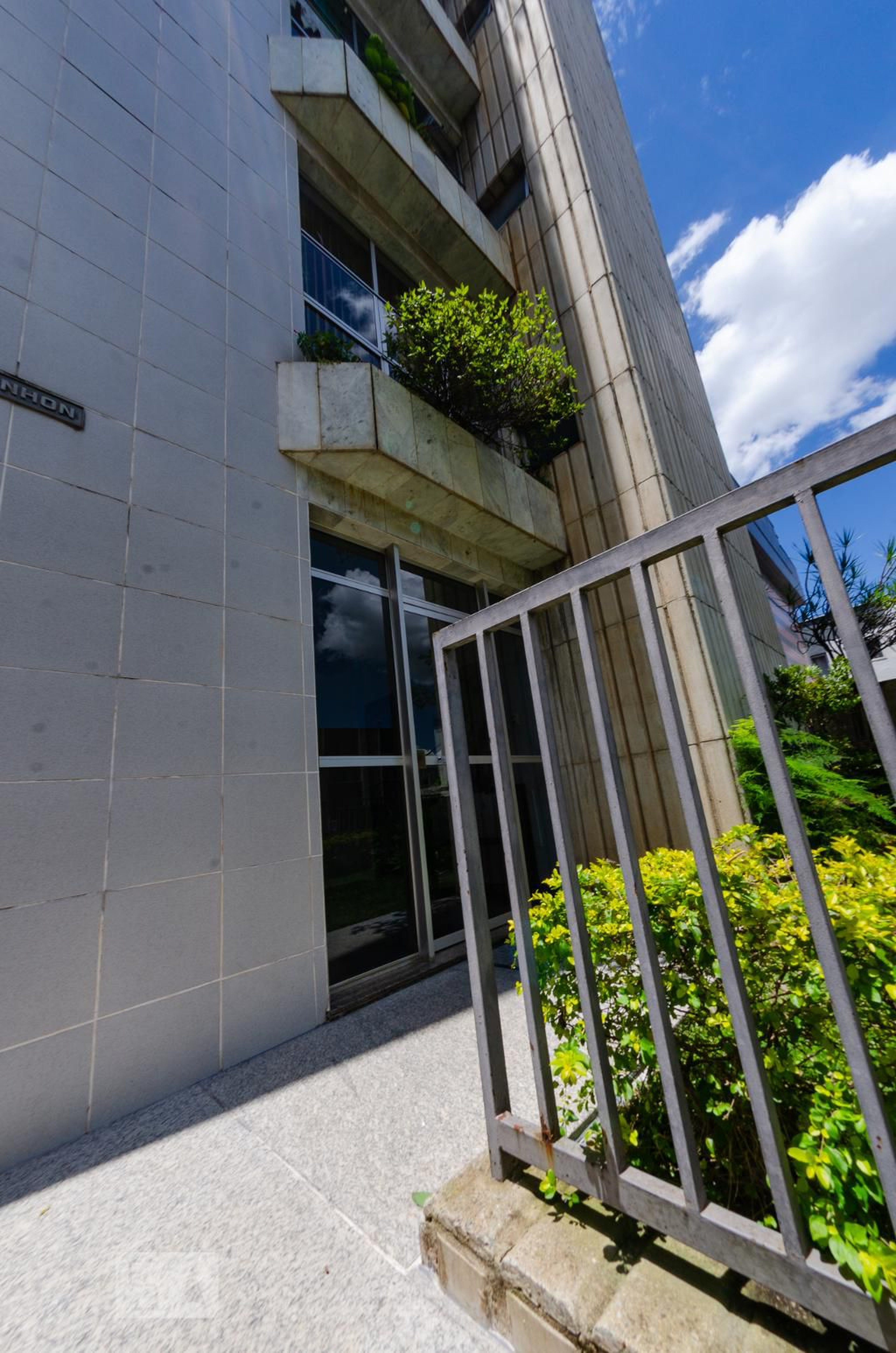 Entrada - Edifício Pinhon