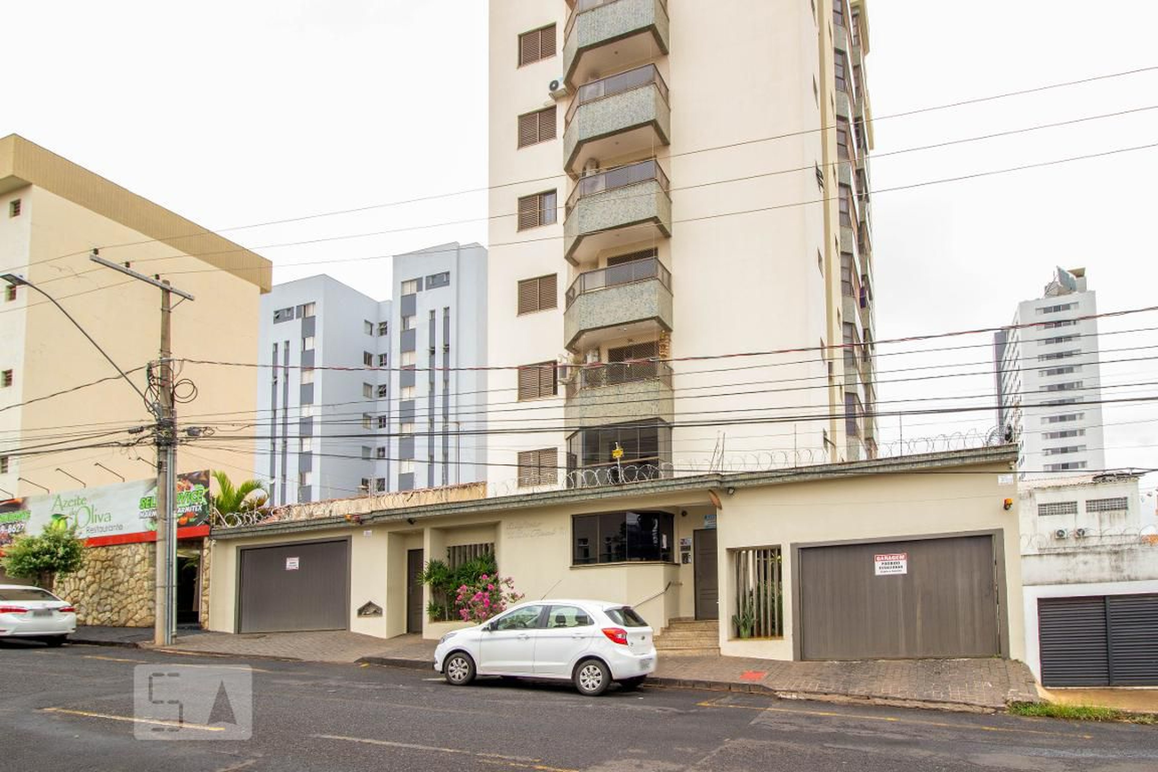 Fachada Condomínio em Rua Manoel dos Santos, 70