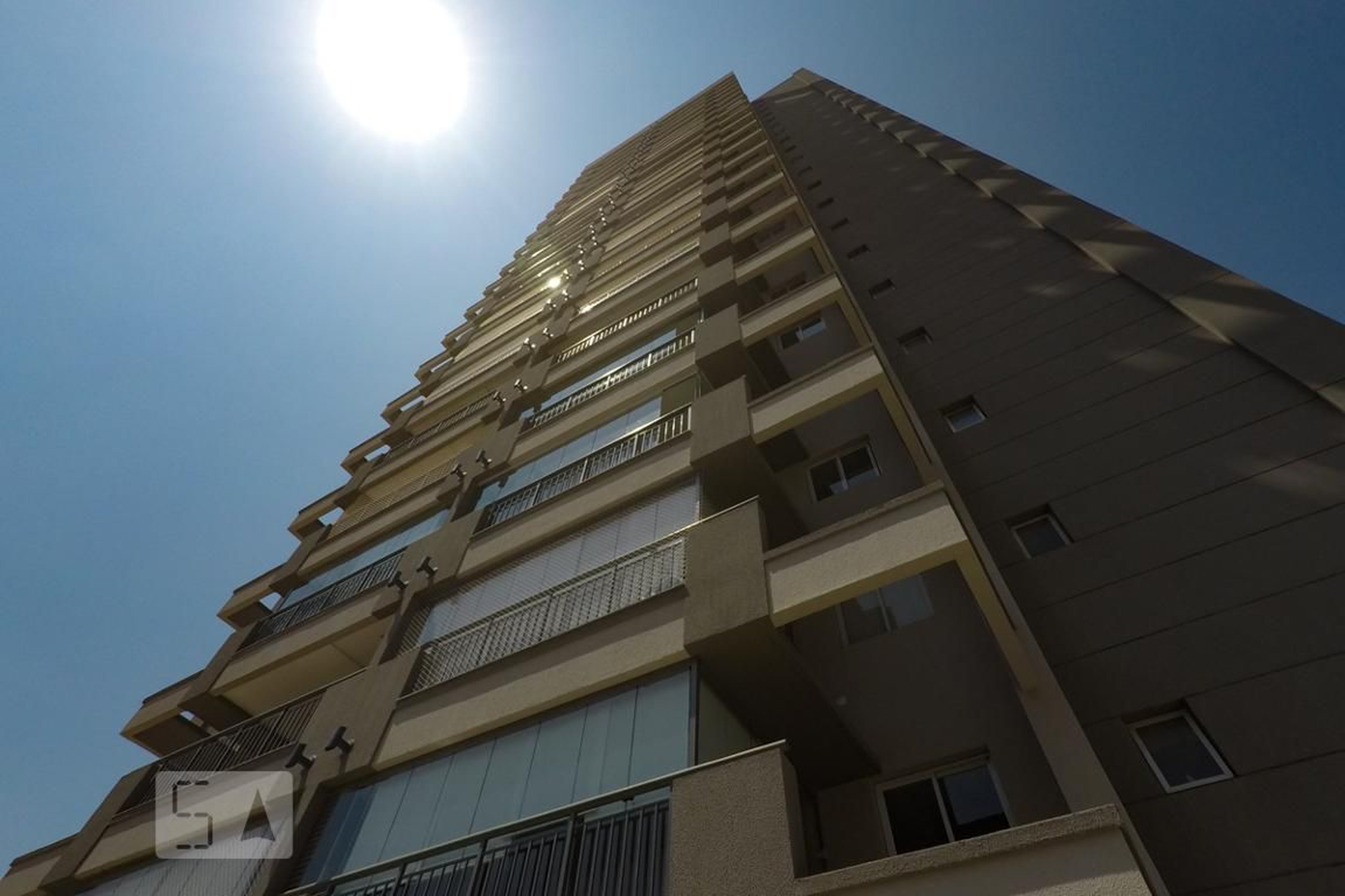 Fachada Condomínio em Rua dos Inocentes, 120