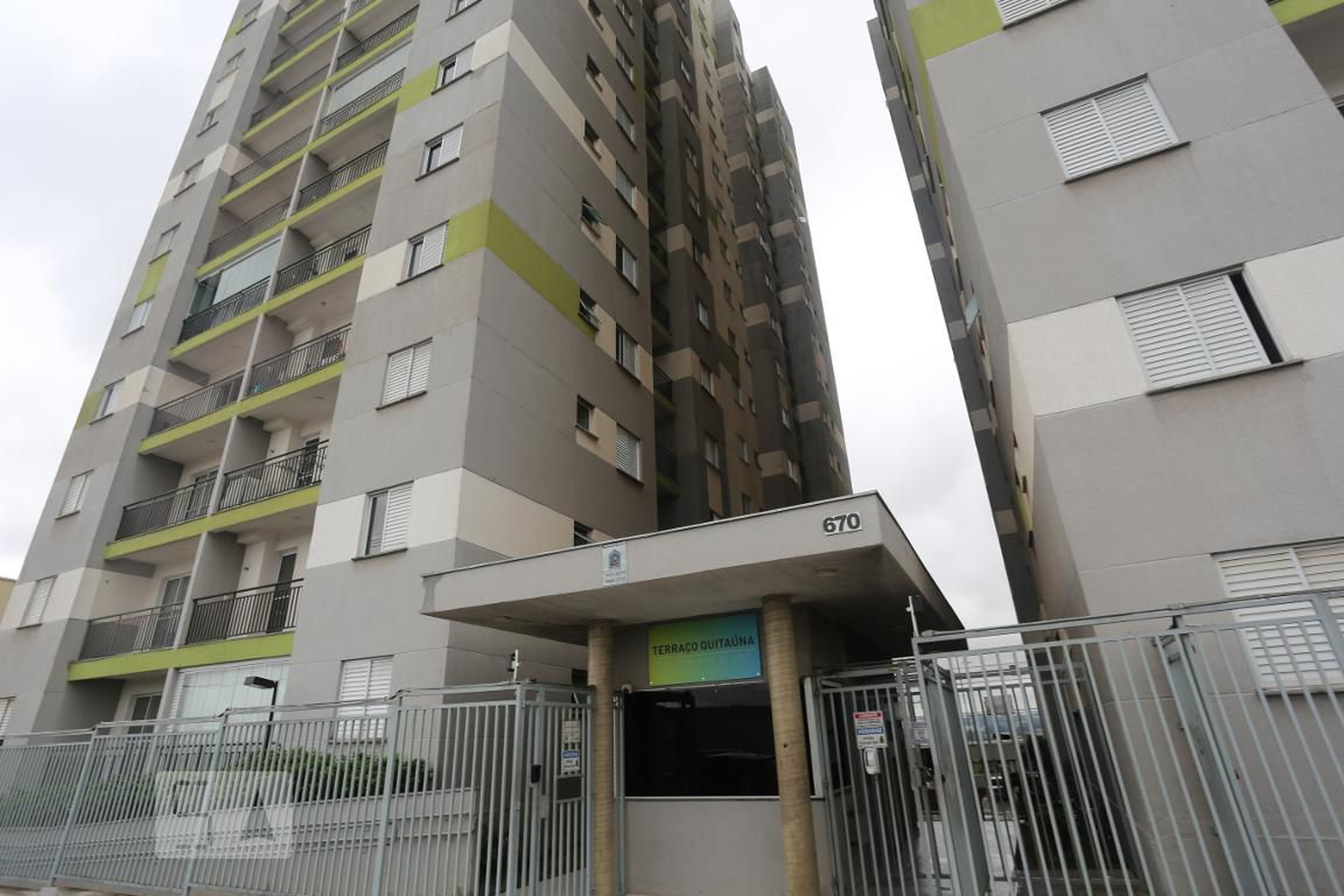 Fachada do Condomínio Condomínio Terraço Quitaúna