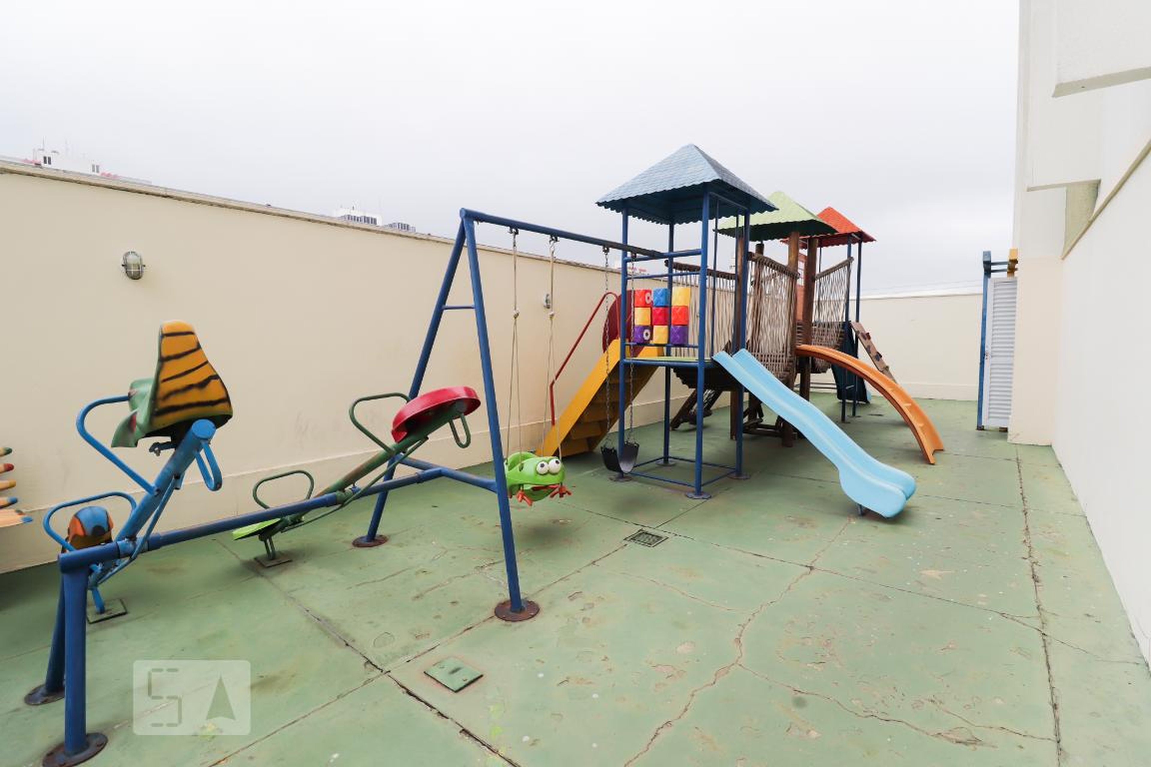 Playground - Residencial Benneville