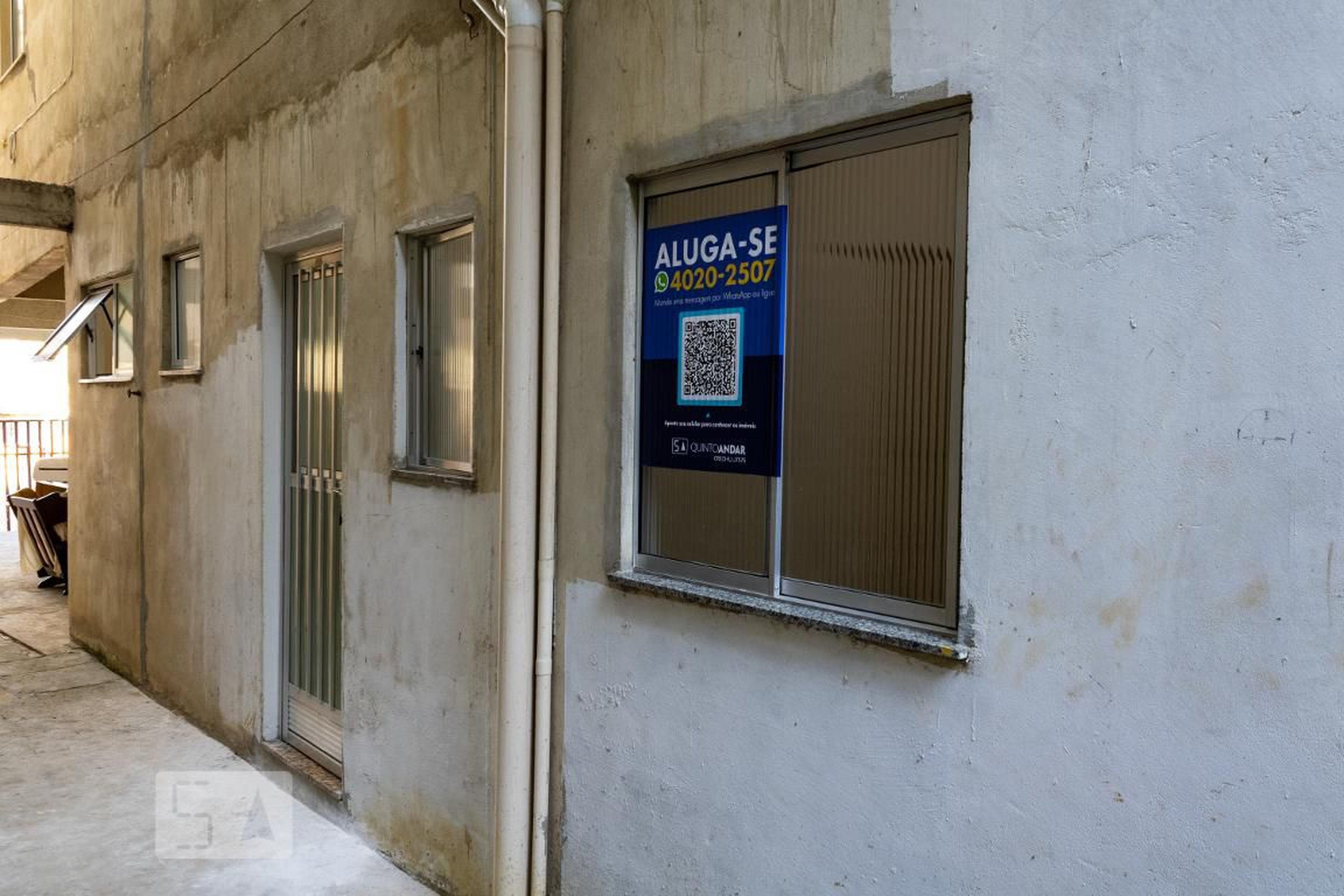 Fachada Condomínio em Rua Juaié, 107