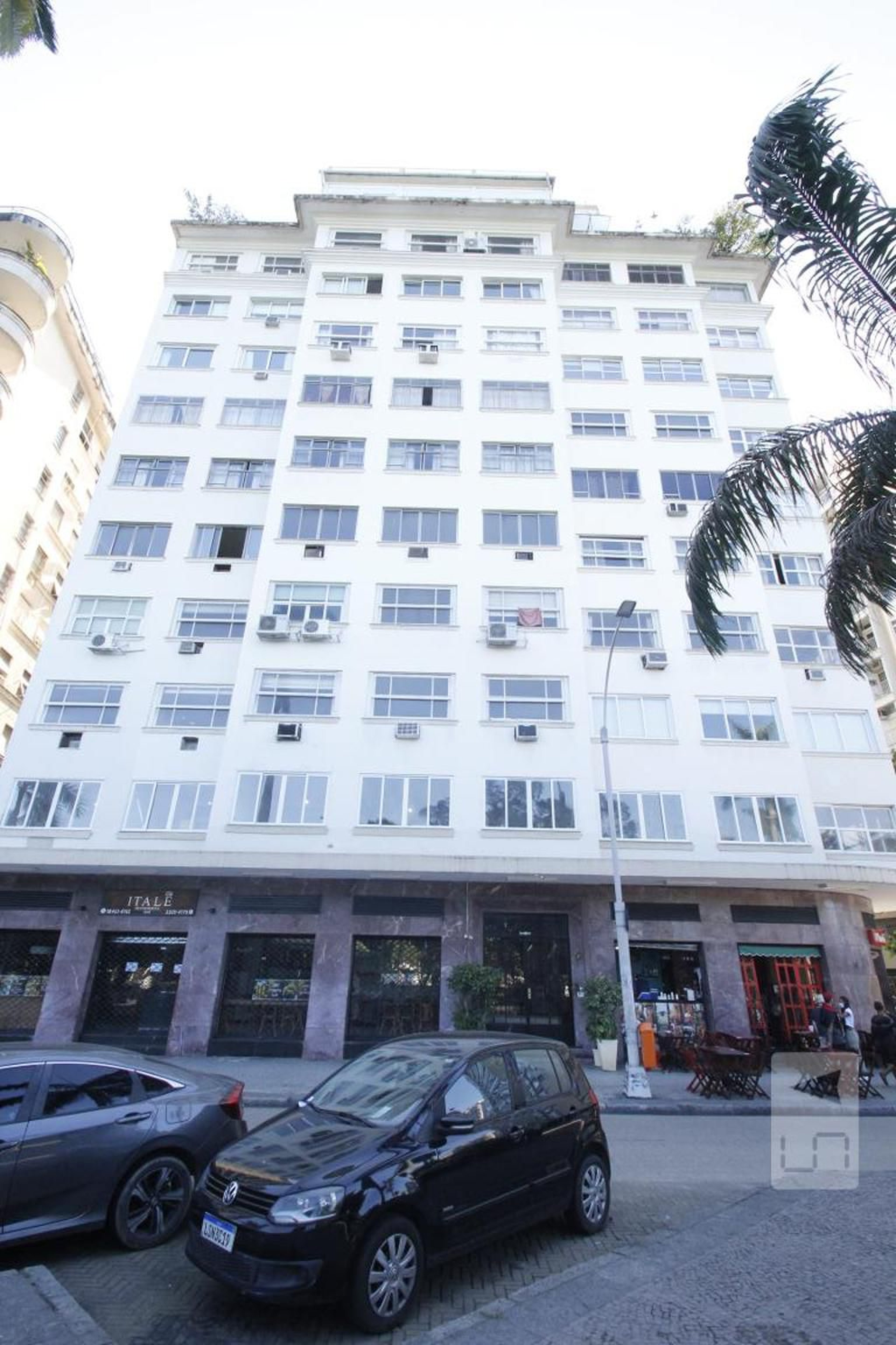 Fachada do Prédio Condomínio em Praia do Flamengo, 180