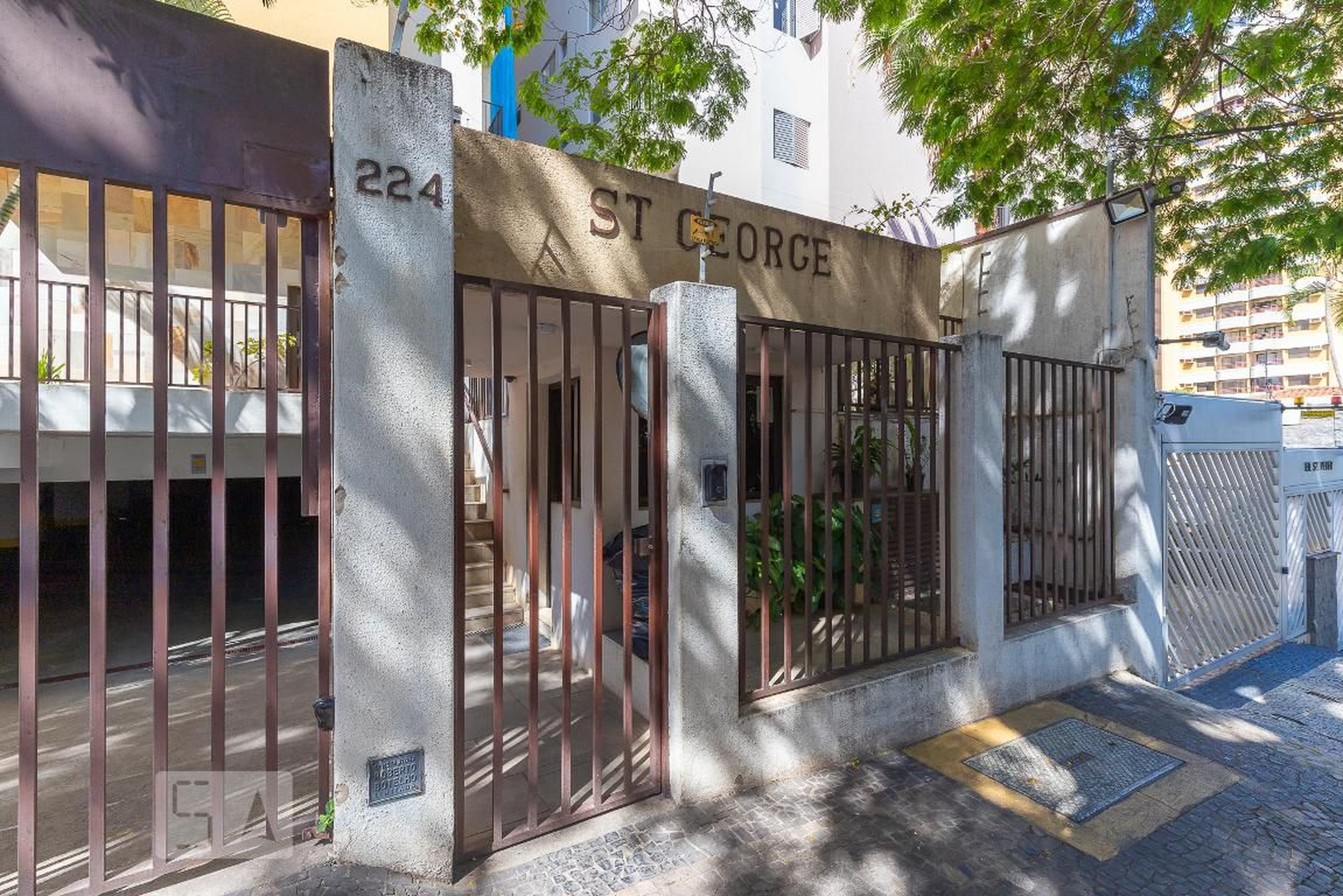 Fachada Condomínio em Rua Santos Dumont, 244