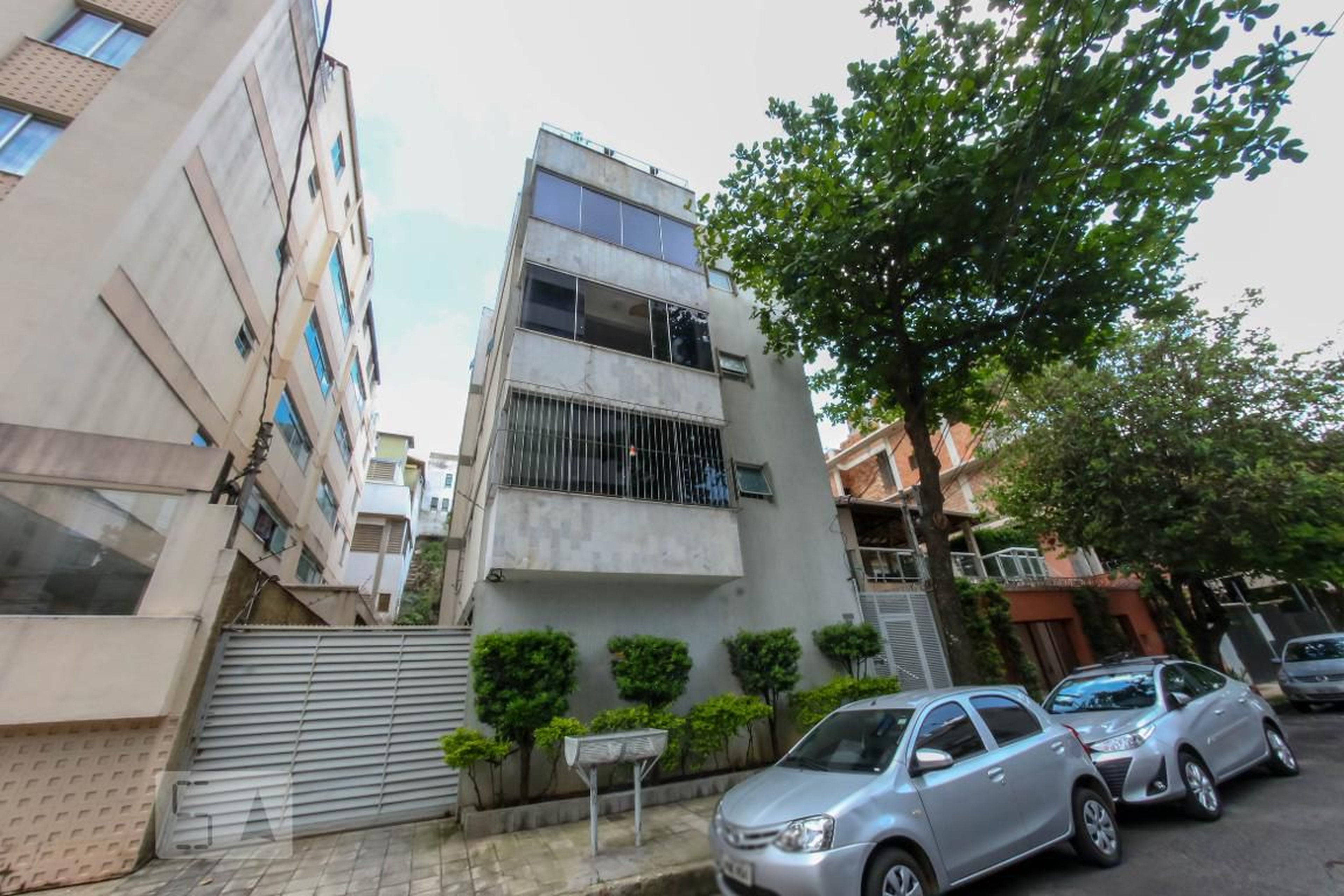 Fachada Condomínio em Rua Tobias Moscoso, 132