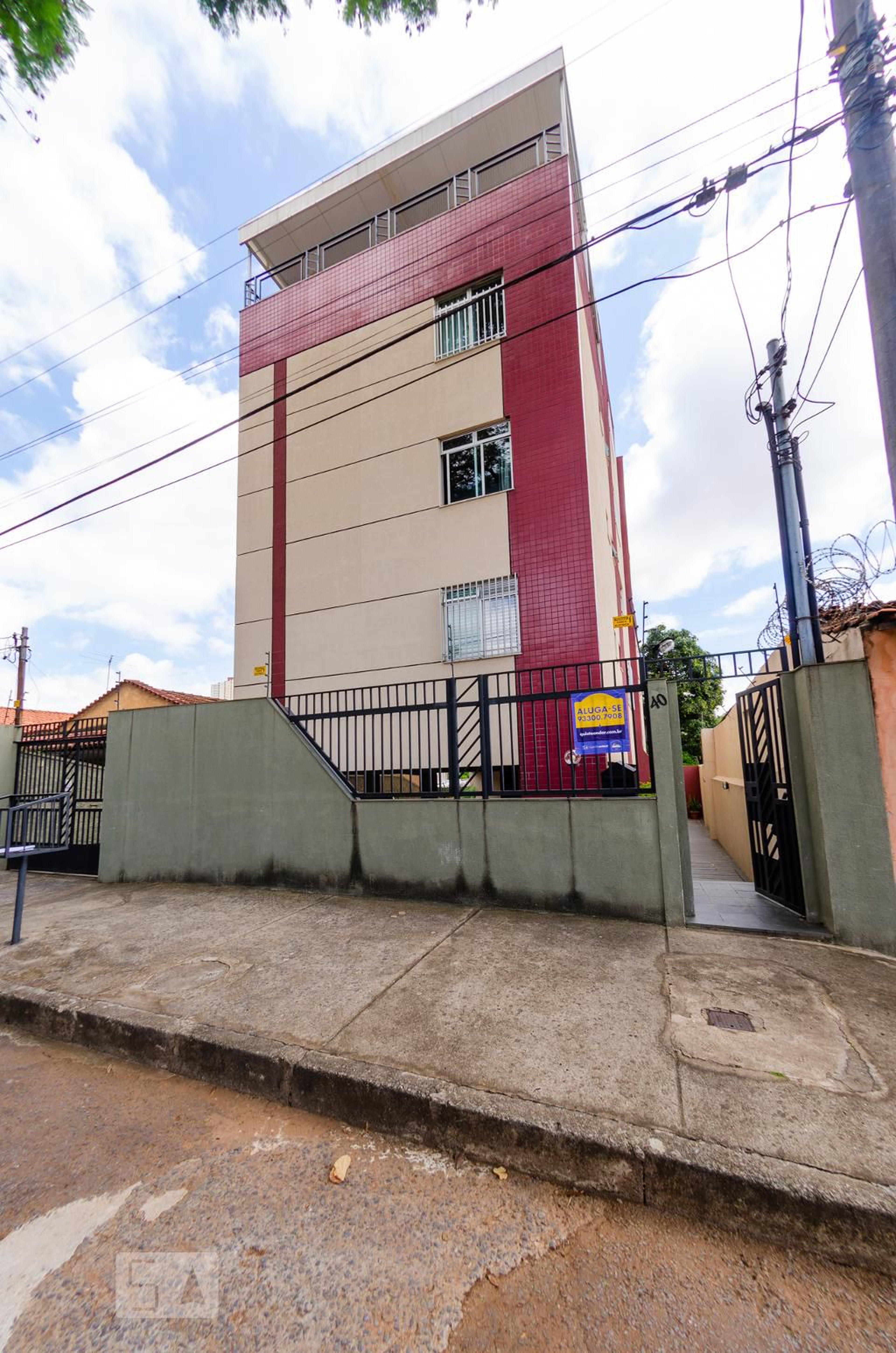 Fachada Condomínio em Rua Baltazar Réis, 40