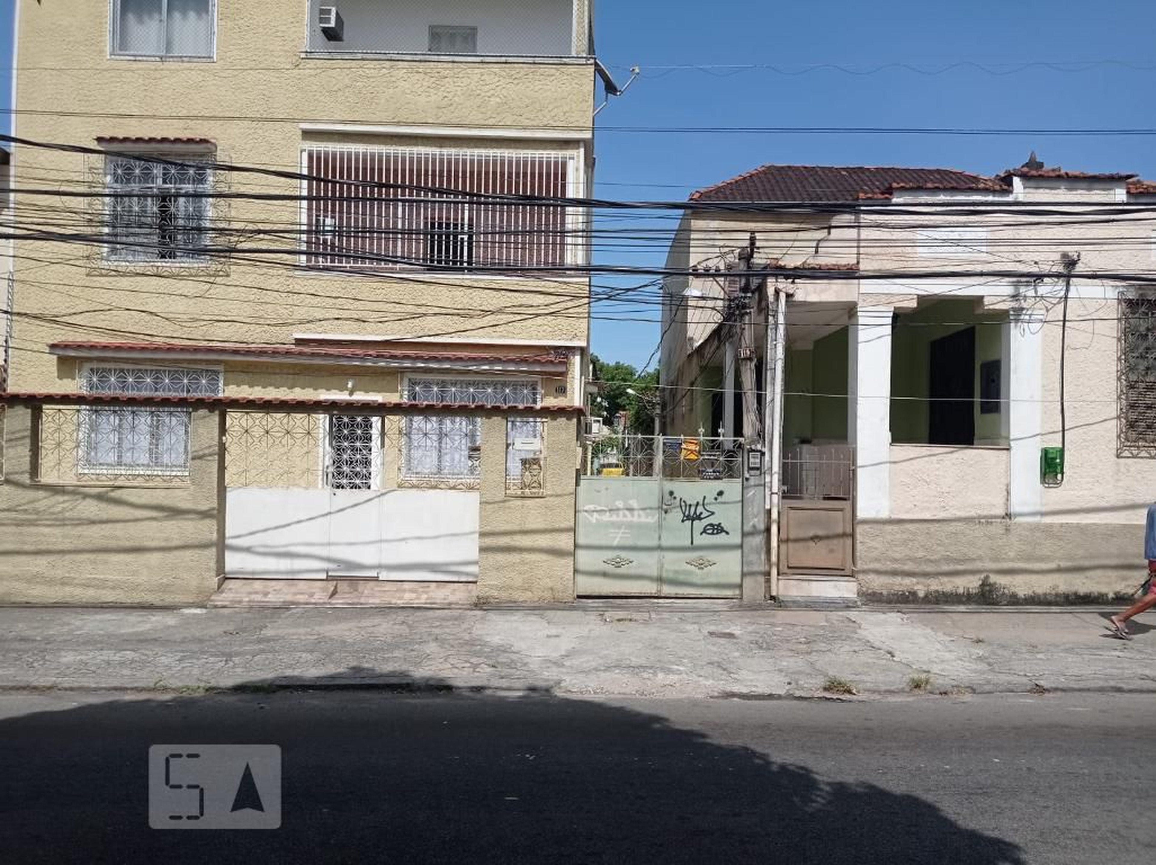 Fachada Condomínio em Rua Angelina, 119