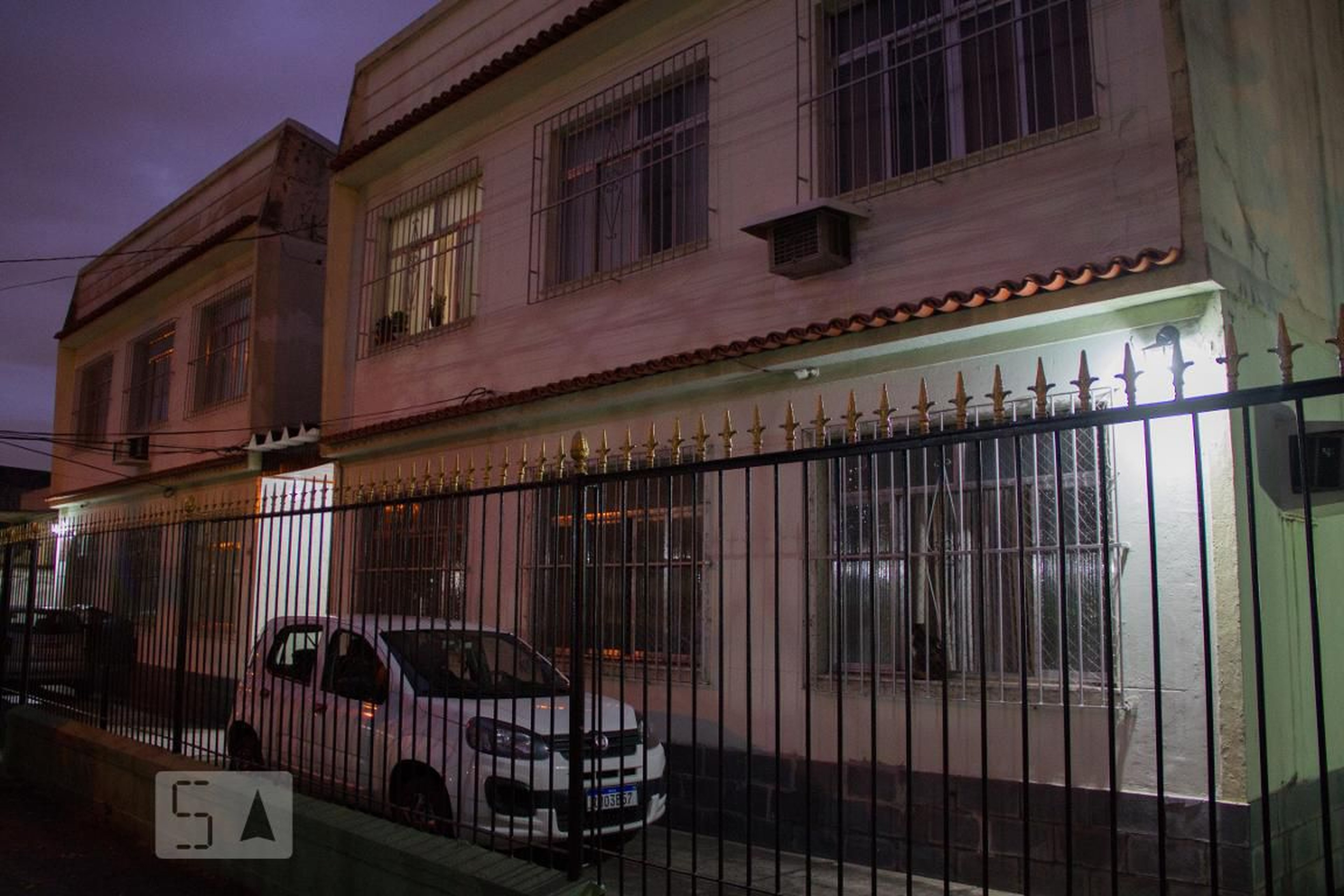 Fachada Condomínio em Rua Jerônimo Pinto, 131