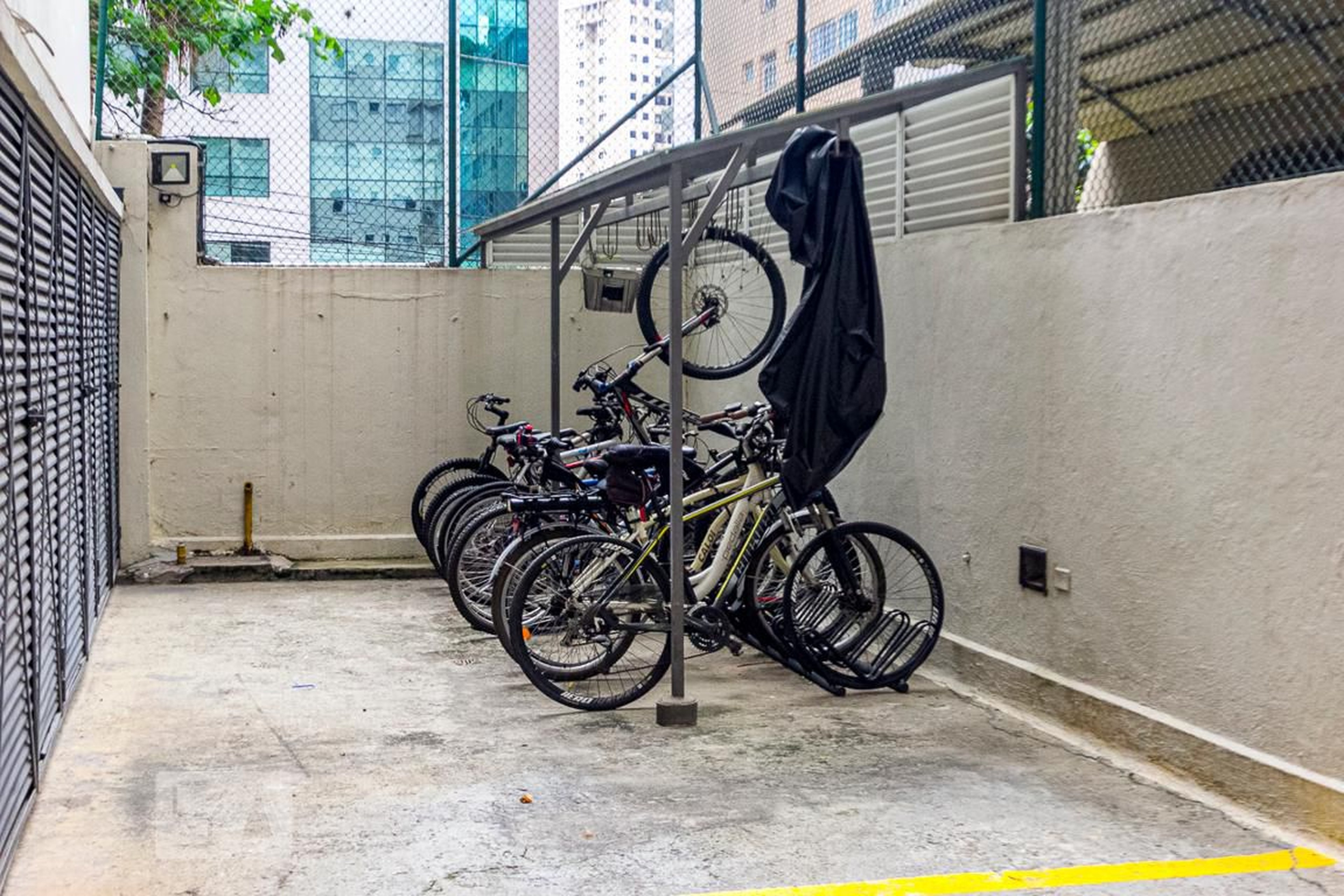 Bicicletário - Roma Palace