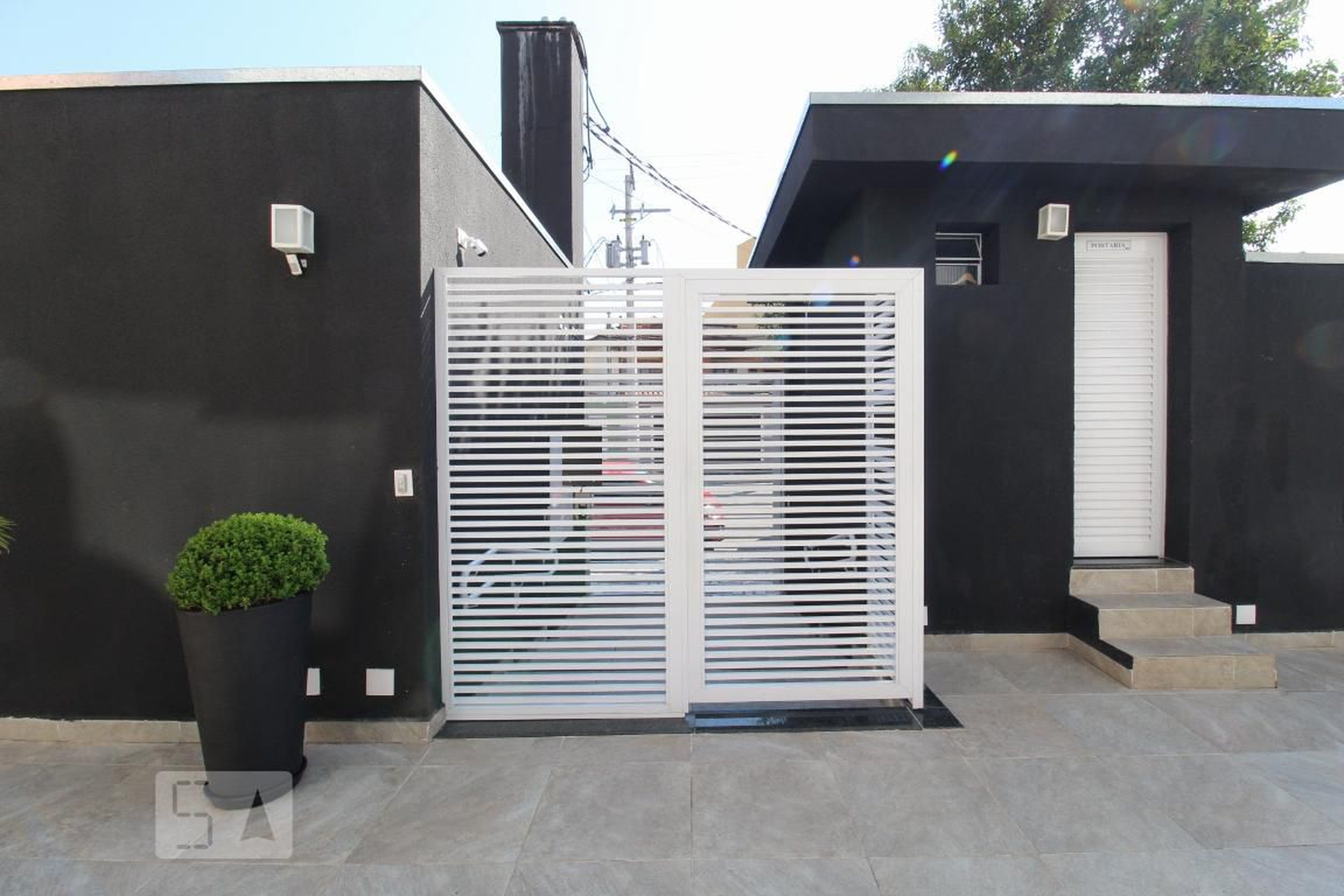 Entrada social - Edifício Gênova