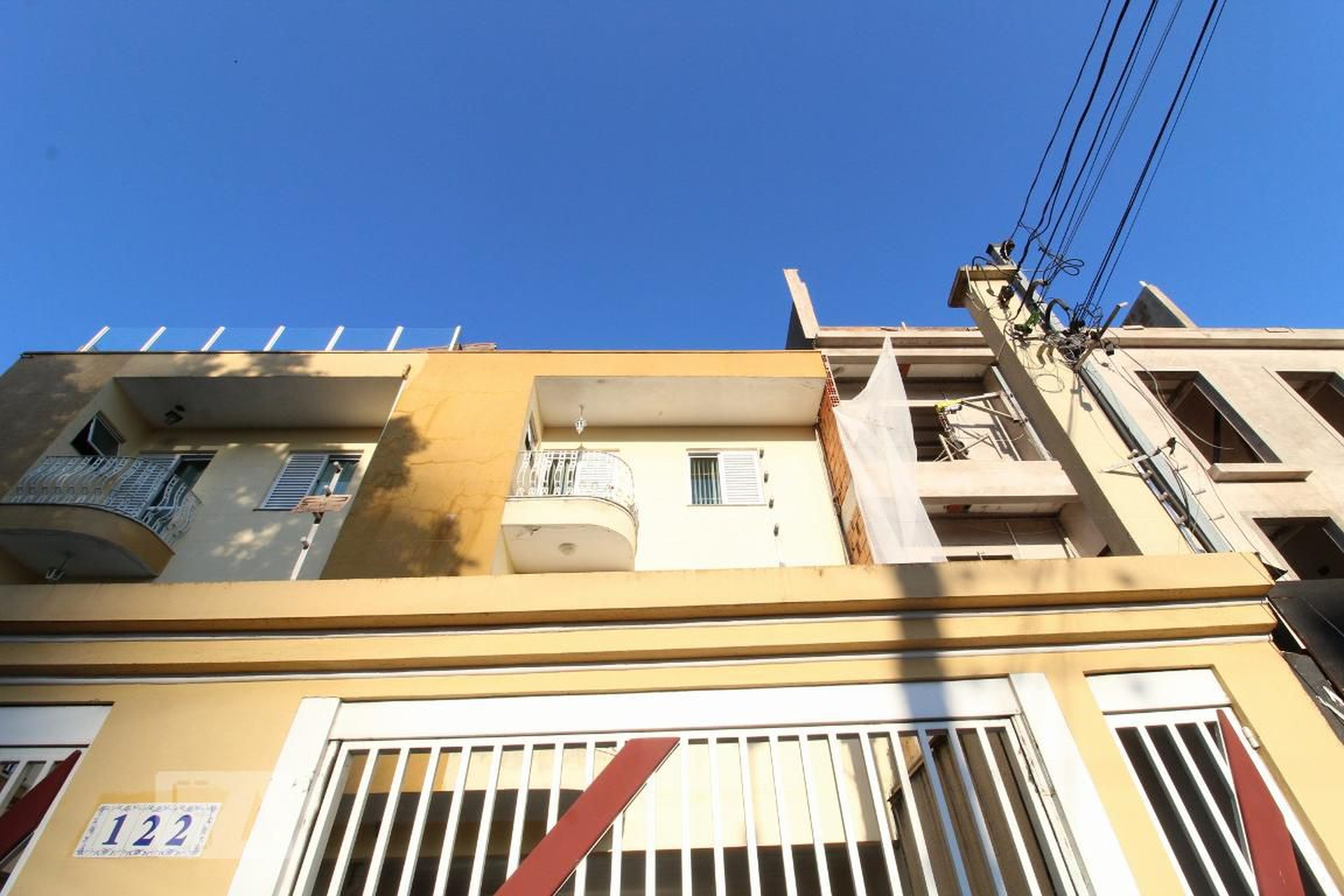 Fachada Condomínio em Rua Itapeti, 122