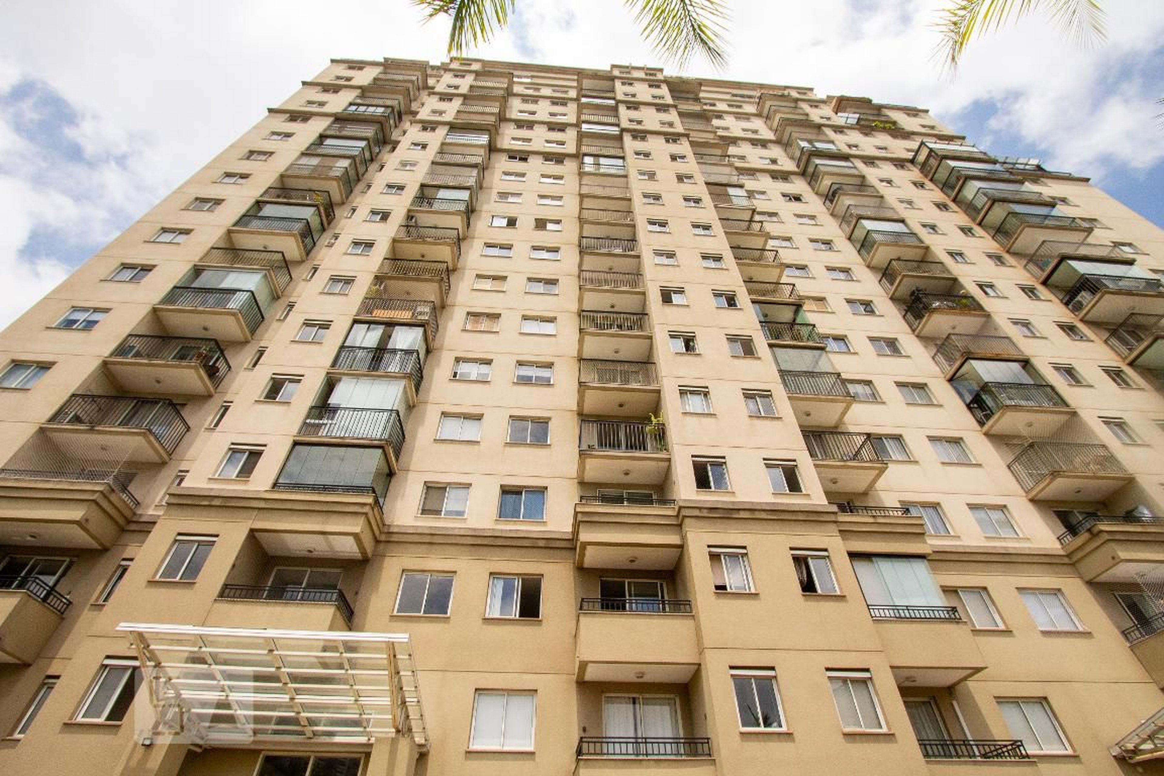 Fachada Condomínio Rail Pompeia