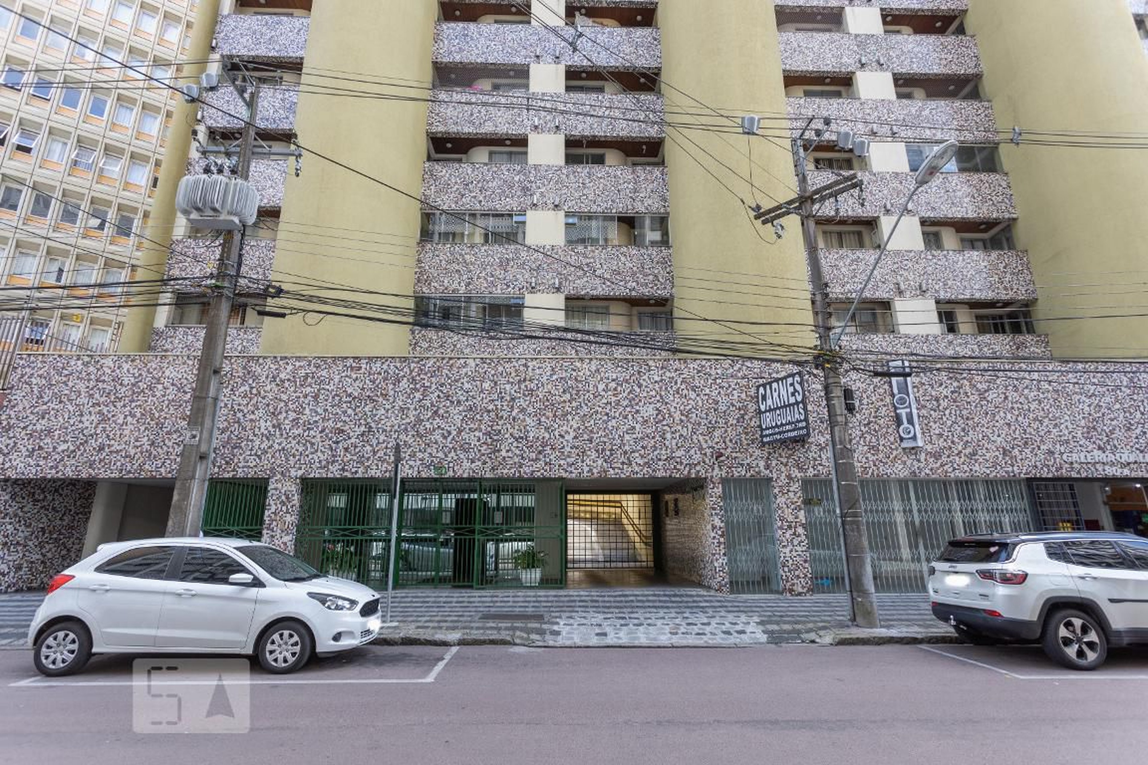 Fachada Condomínio Galeria Comercial Quality Residence