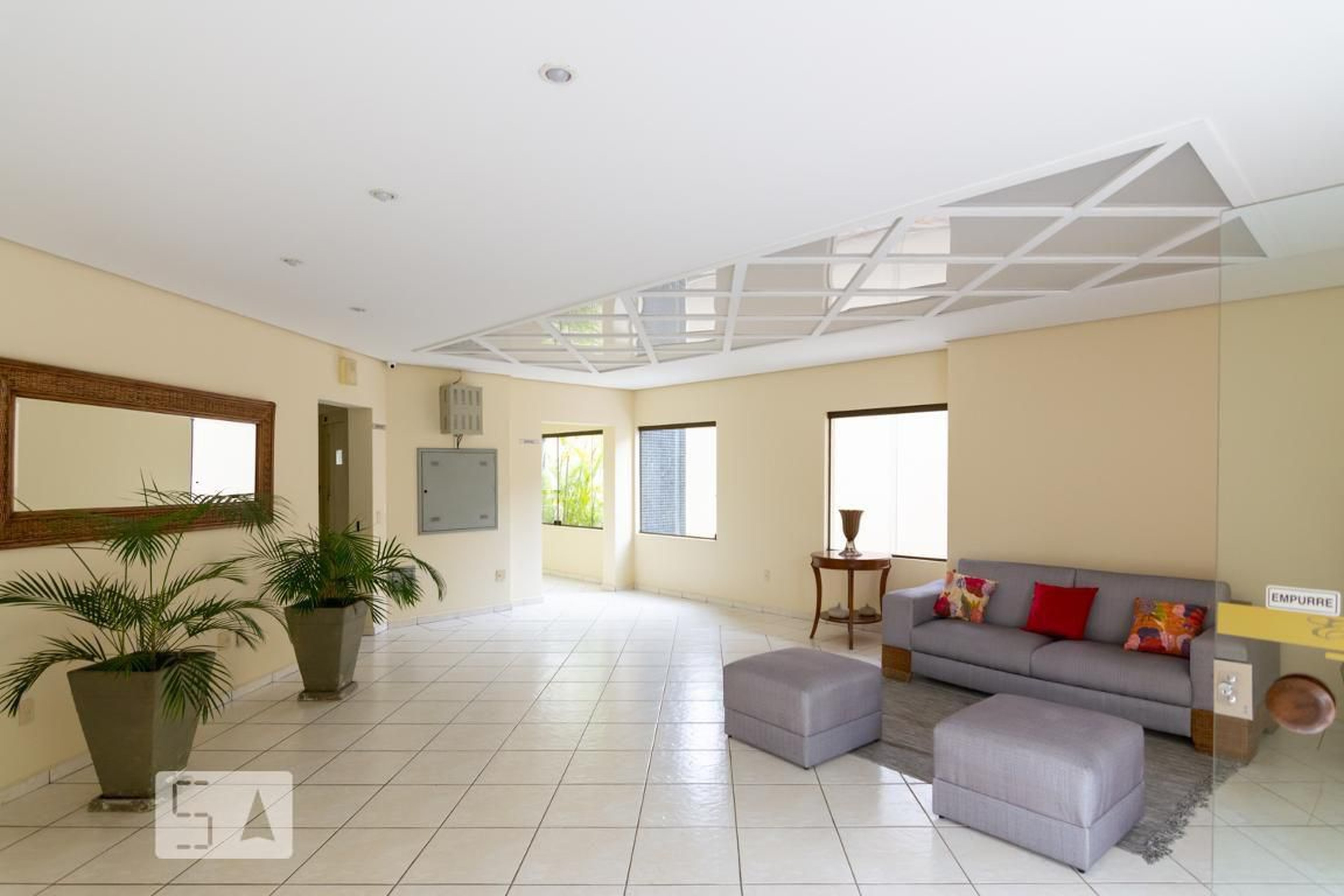 Hall de Entrada - Edifício Sintra