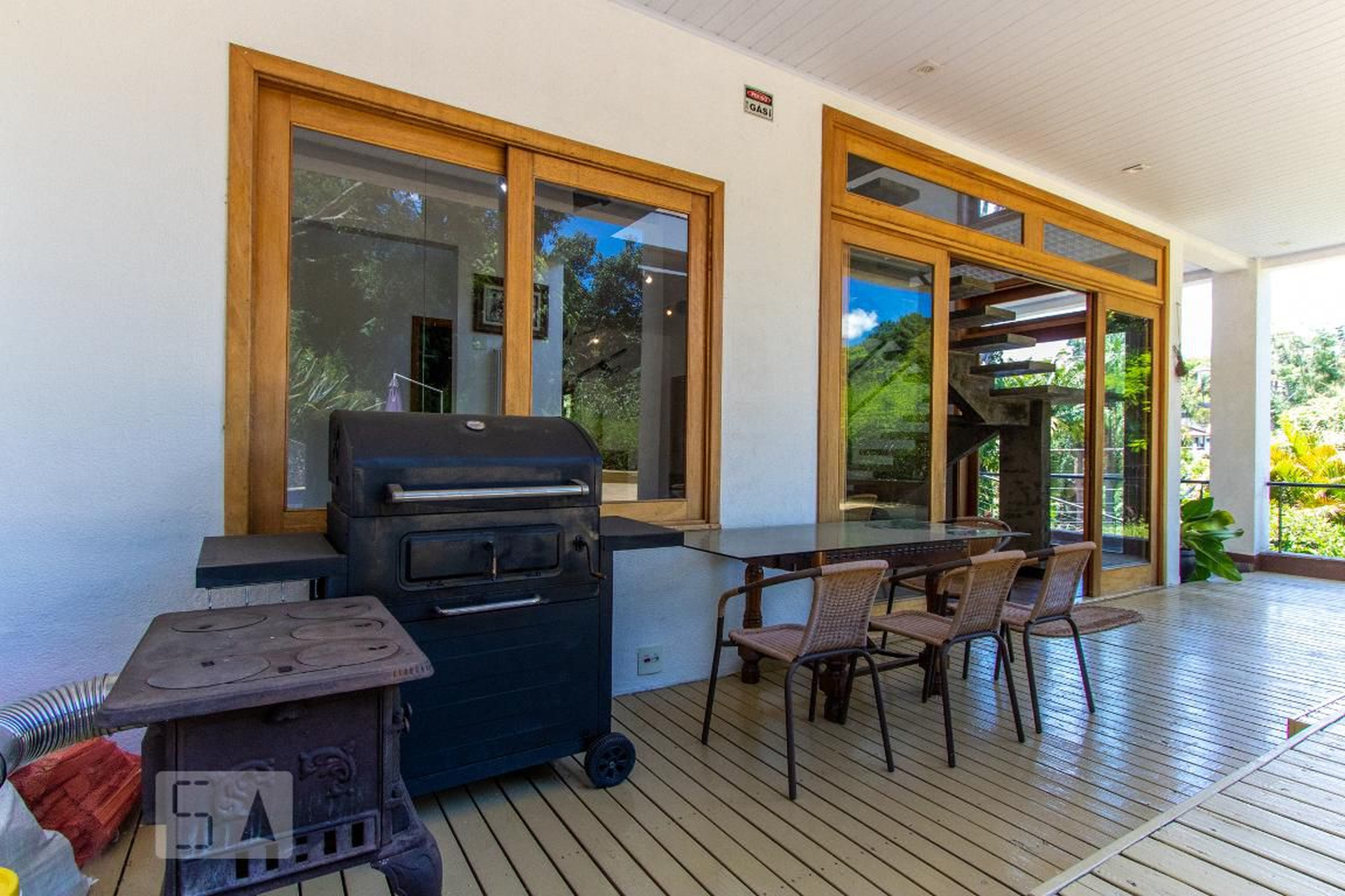 Churrasqueira - Granja Viana II