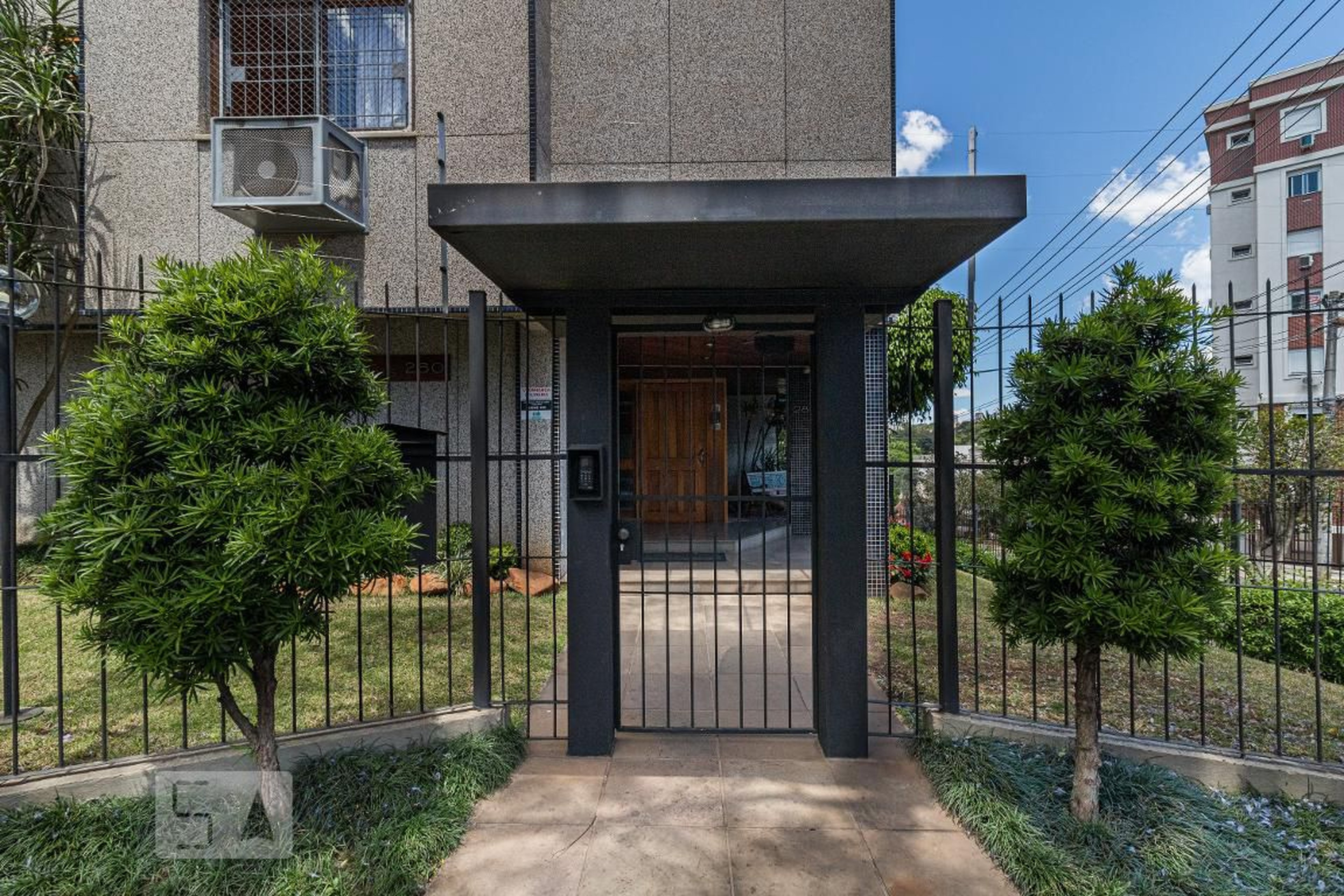 Fachada do Prédio Condomínio Saint Gervais