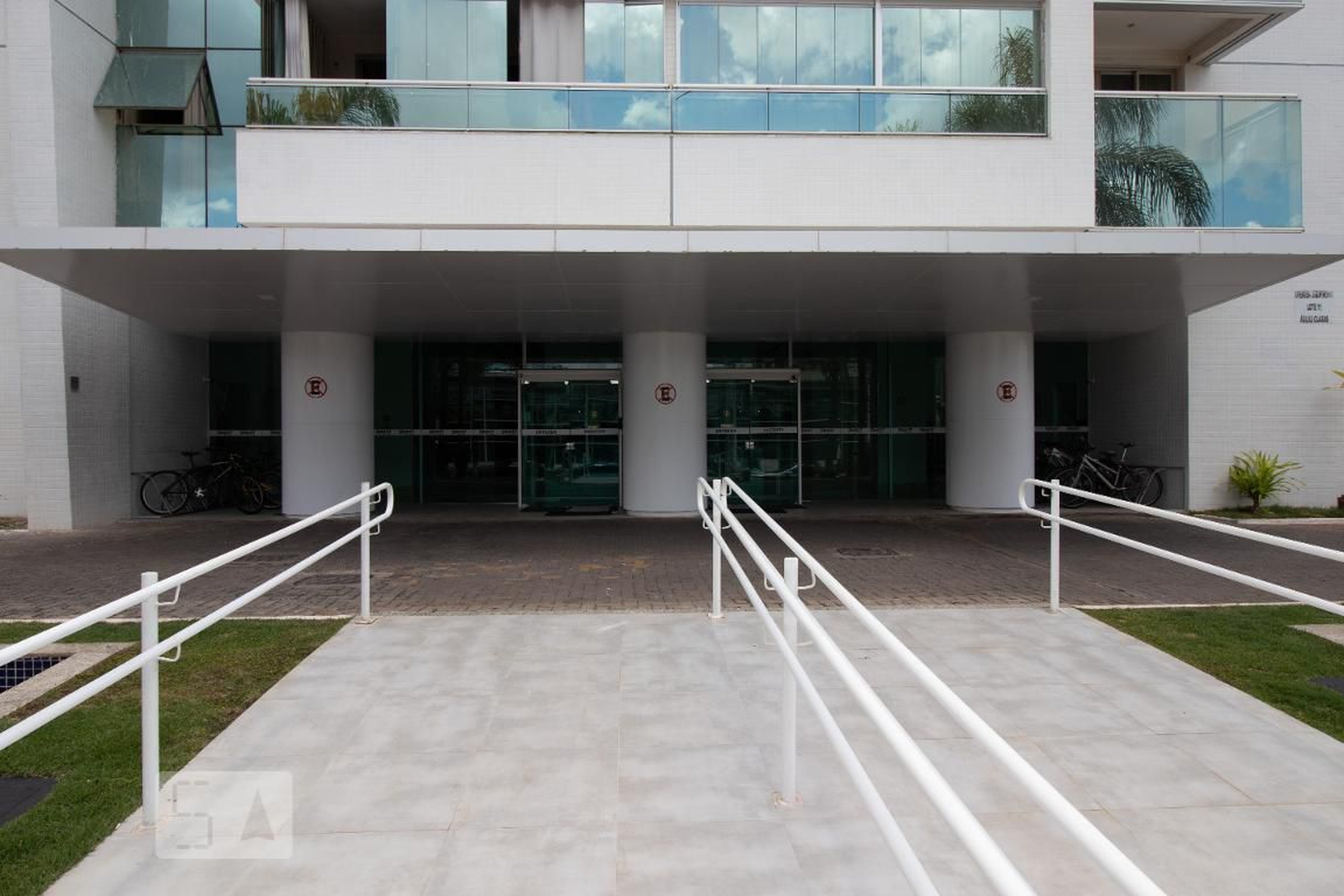 Fachada do Condominio Condomínio Smart Residence