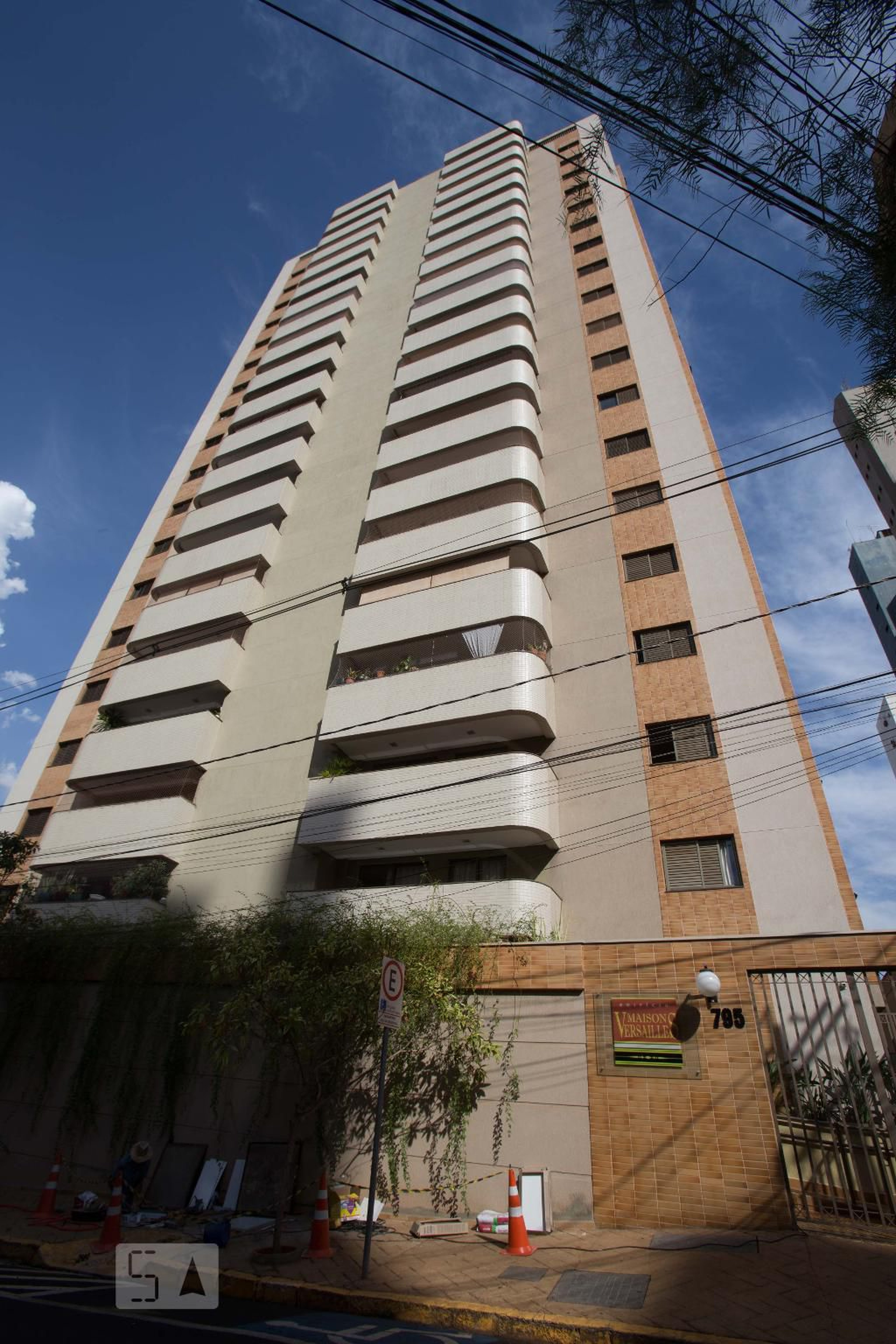Fachada Condomínio Maison Versailles