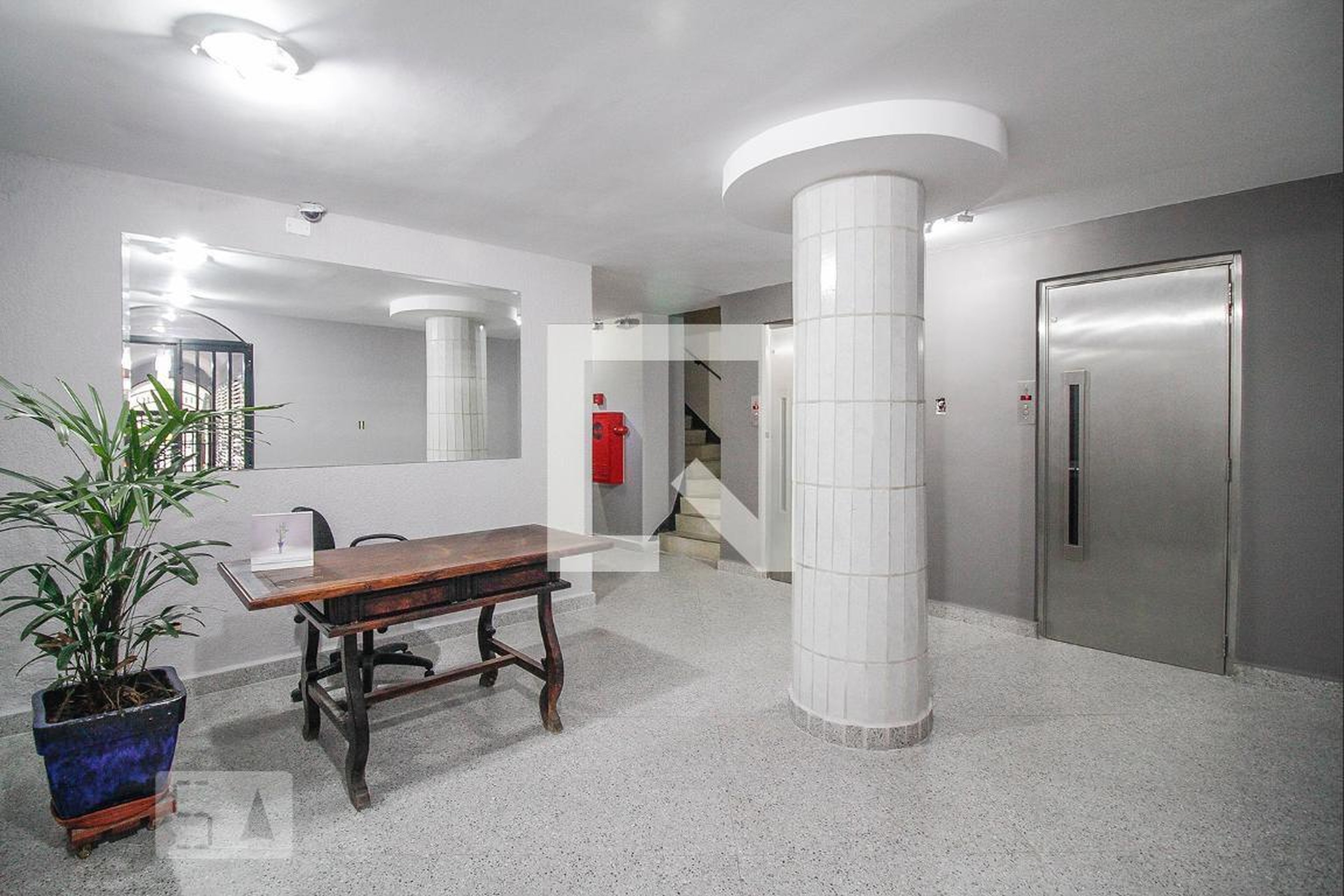 Hall de Entrada - Edifício Quarahy