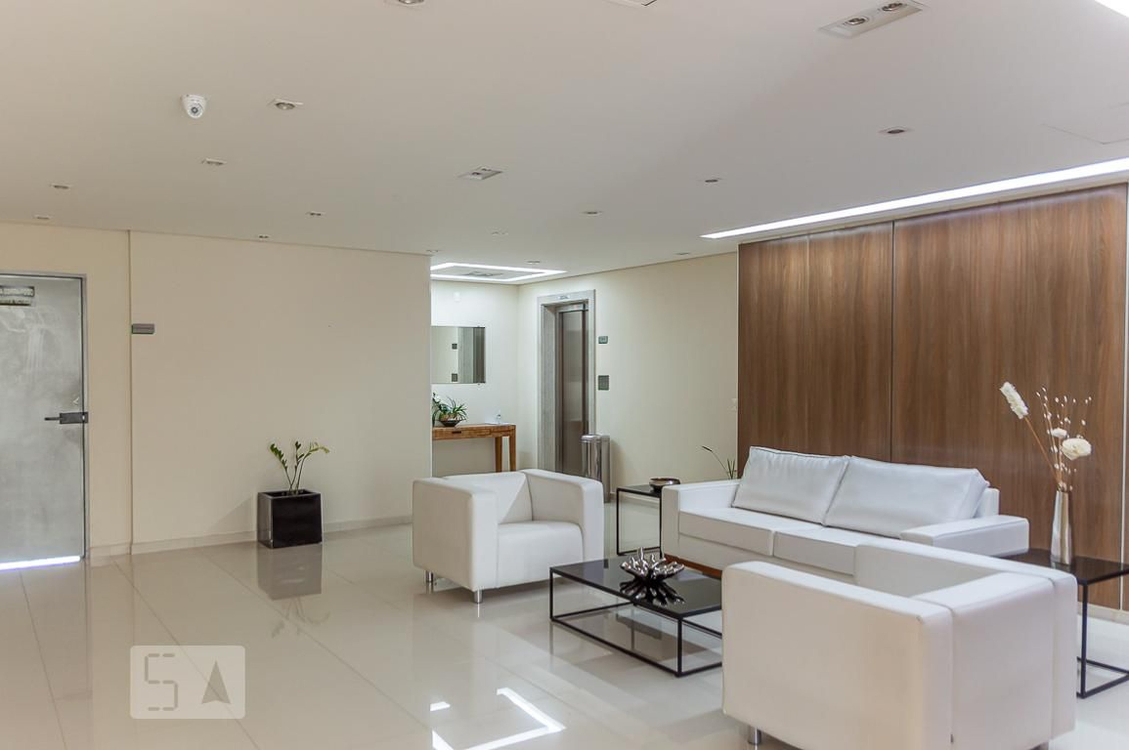 Hall de Entrada Condomínio em Avenida Senador Vergueiro, 1230