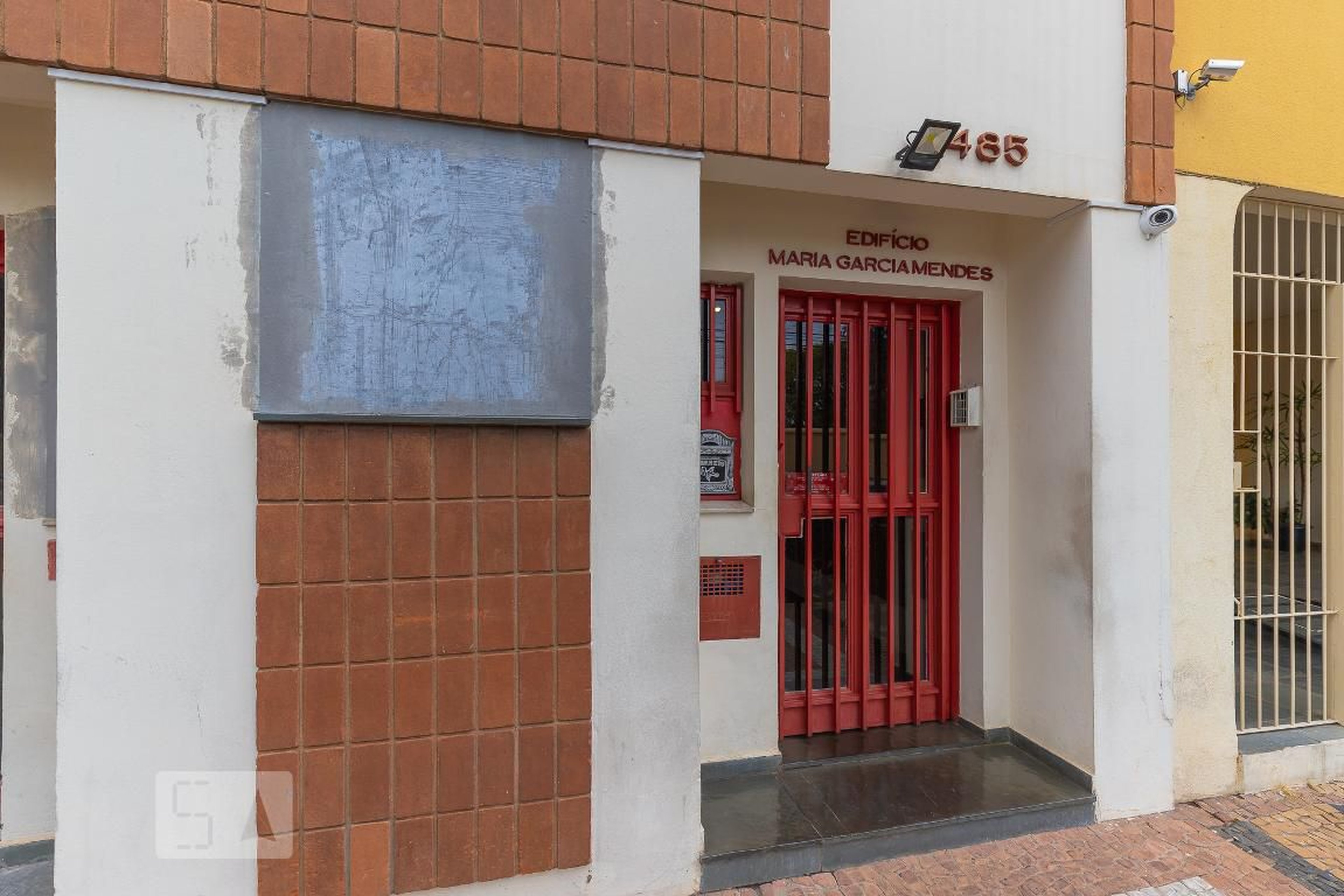 Fachada Condomínio em Rua Culto à Ciência, 485