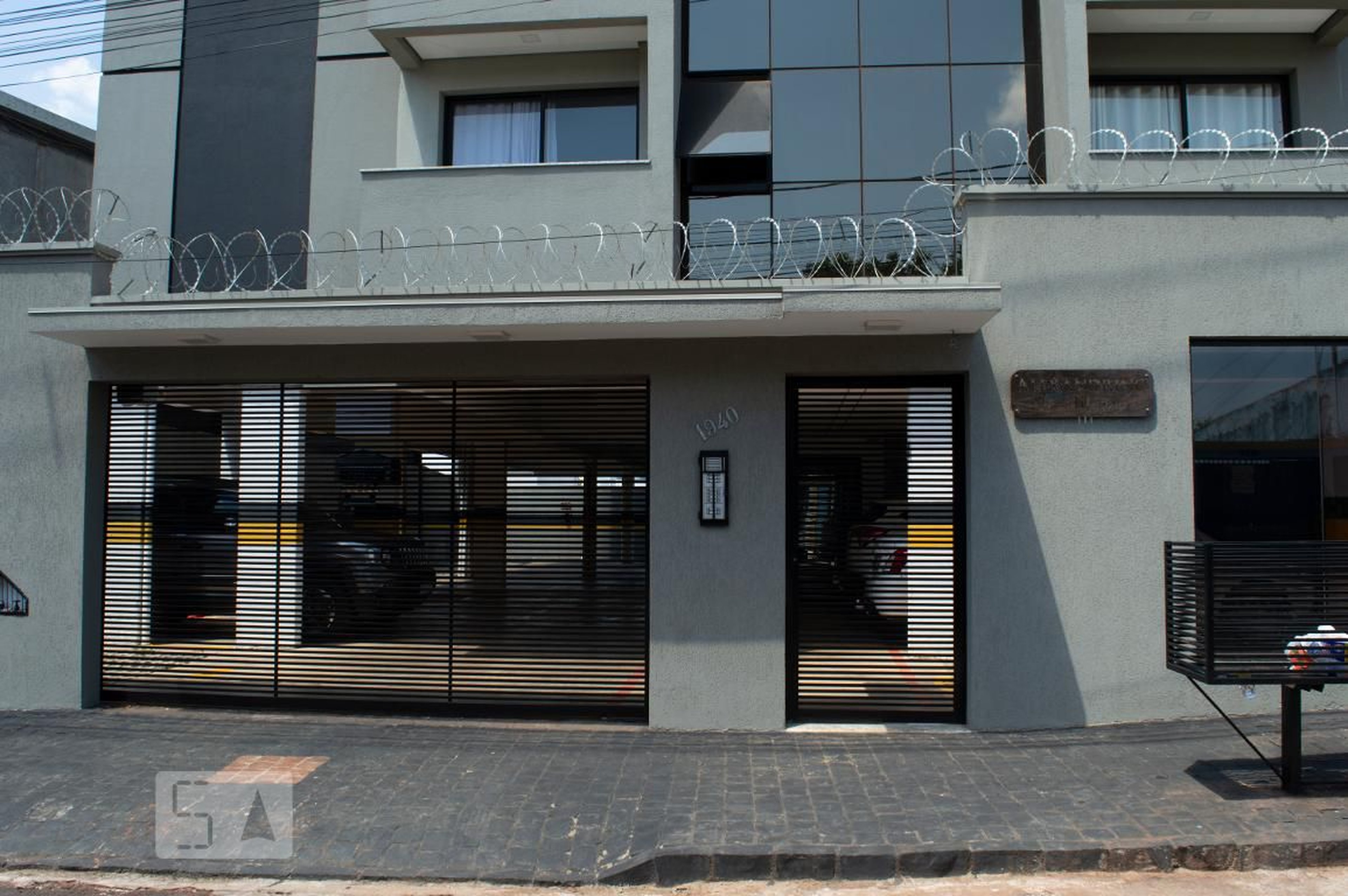 Fachada Condomínio Alexandrino III