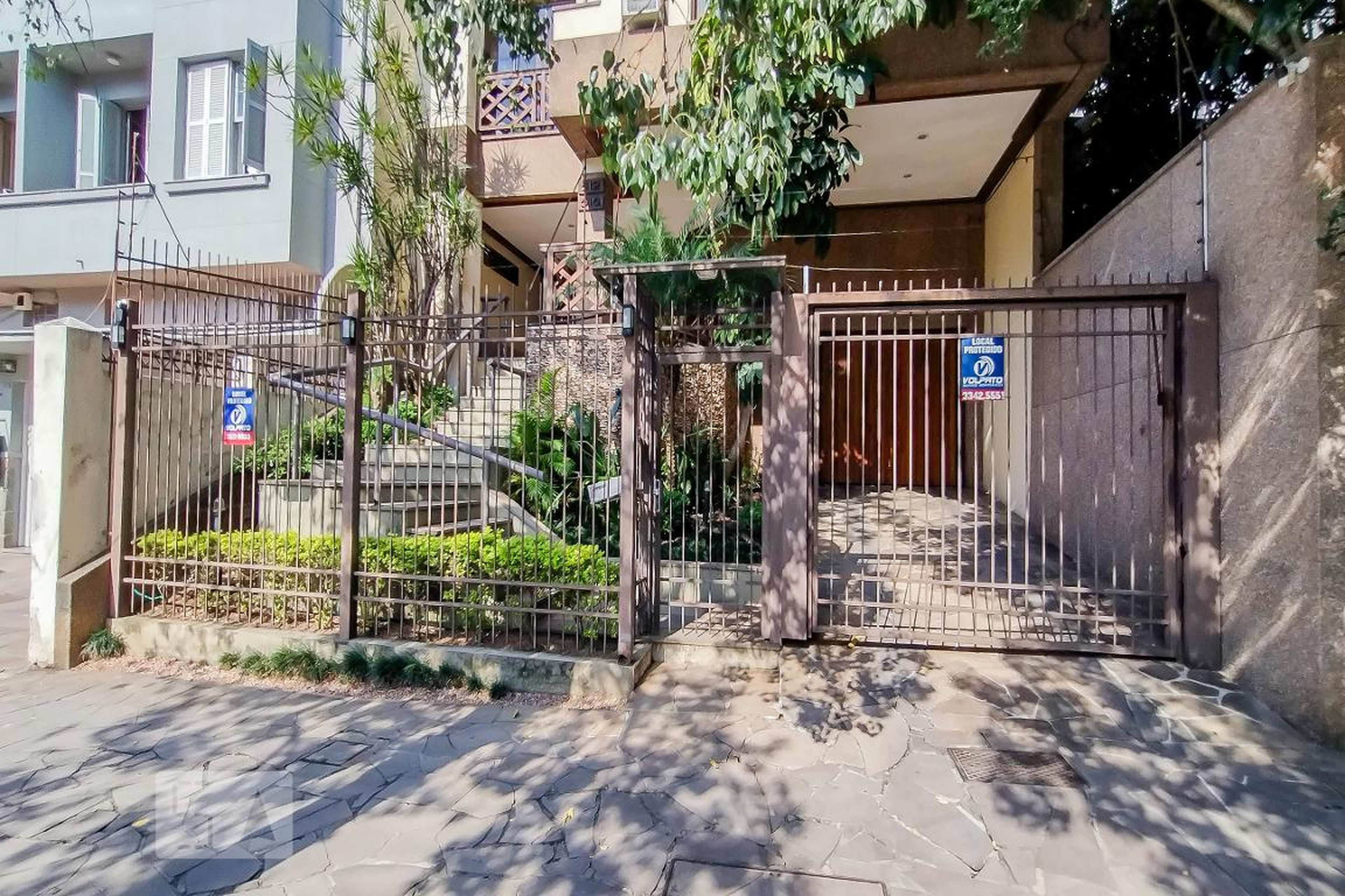 Fachada do Condomínio Condomínio em Rua Doutor Freire Alemão, 520