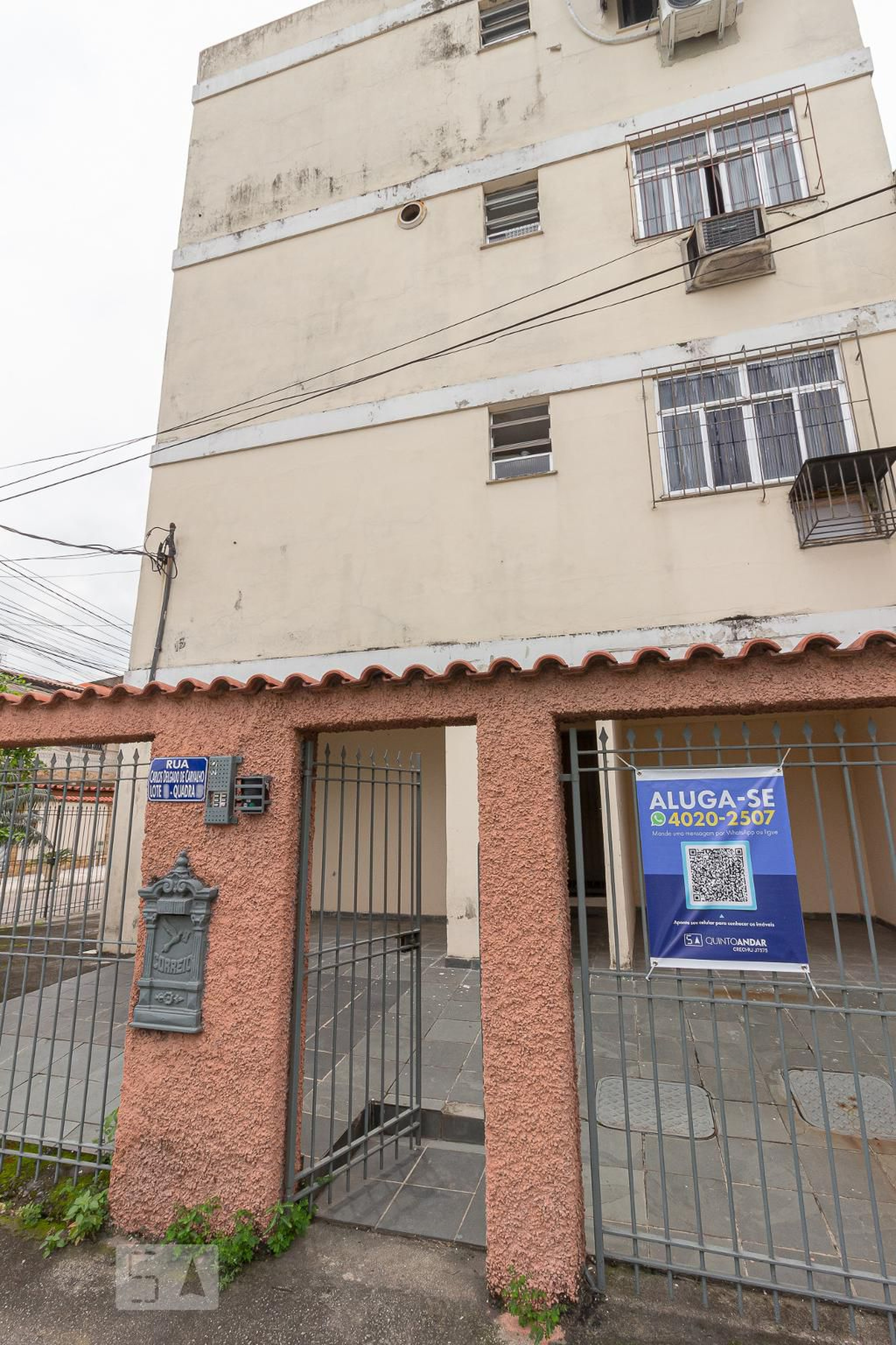Fachada do Prédio Condomínio em Rua Carlos Delgado de Carvalho, 15