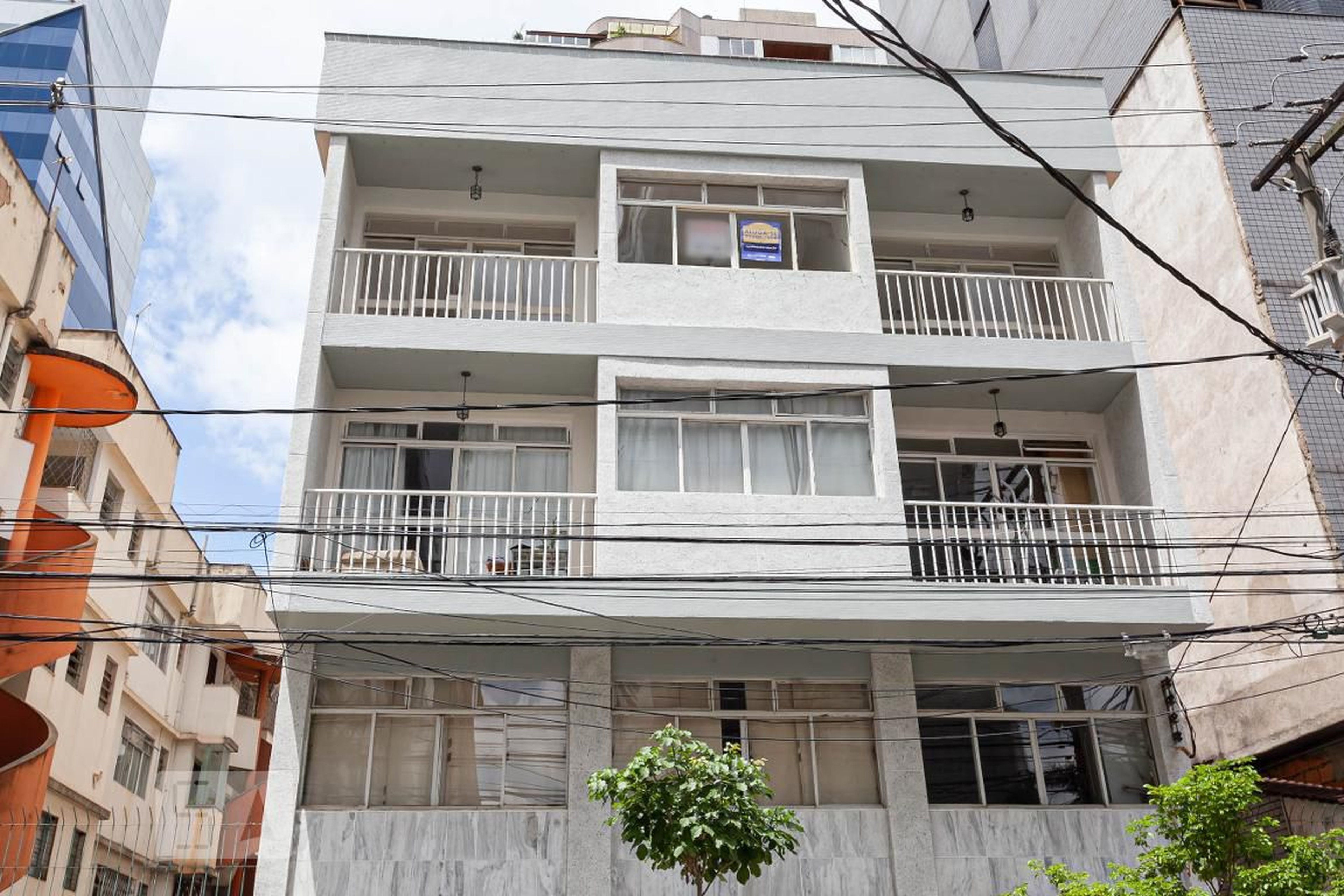 Fachada do prédio Condomínio em Rua Fernandes Tourinho, 781