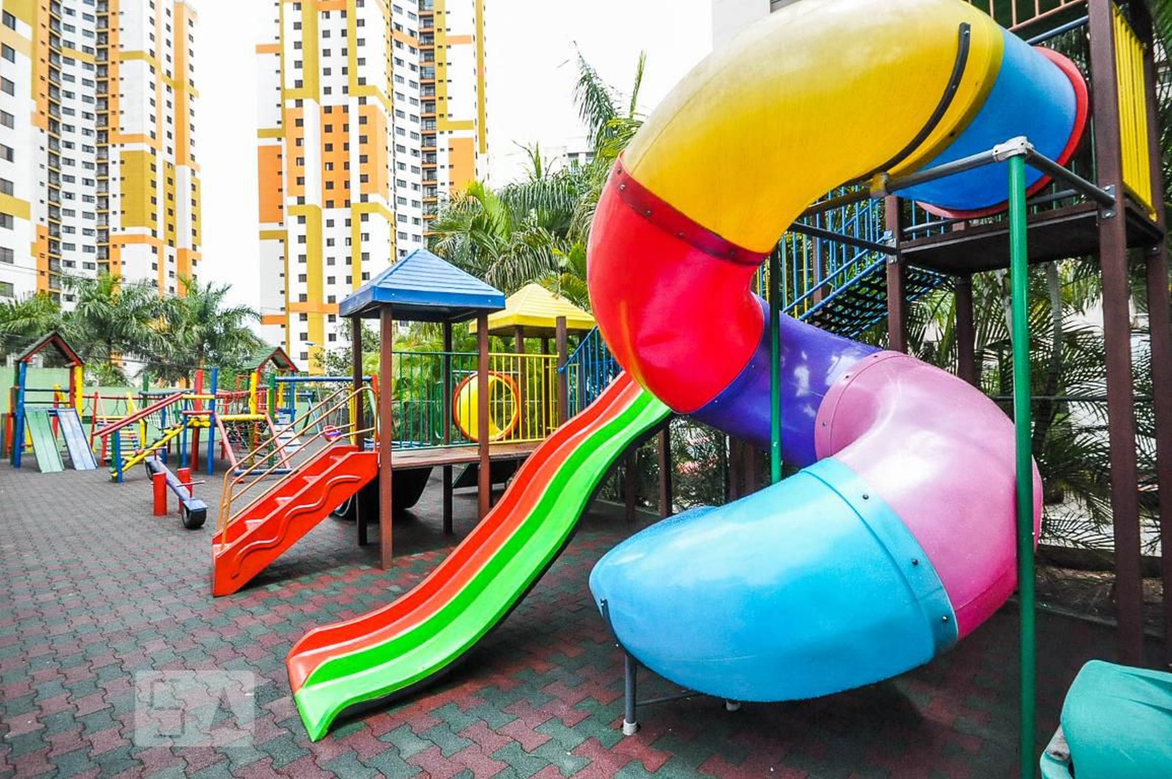 Playground - Edifício