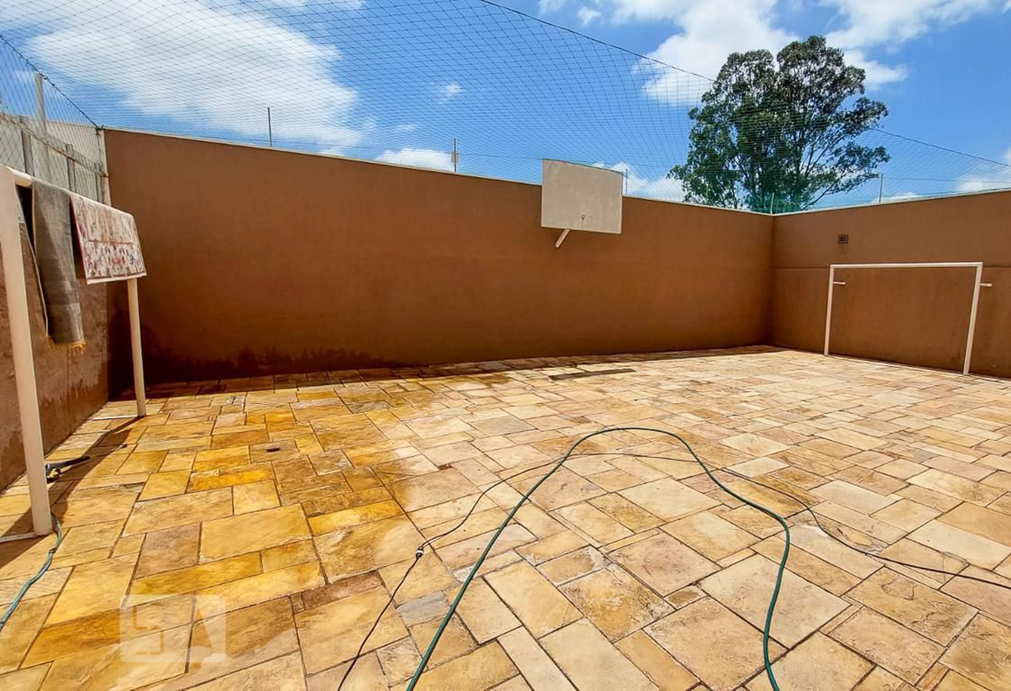 Quadra Condomínio em Rua Quinze de Novembro, 160