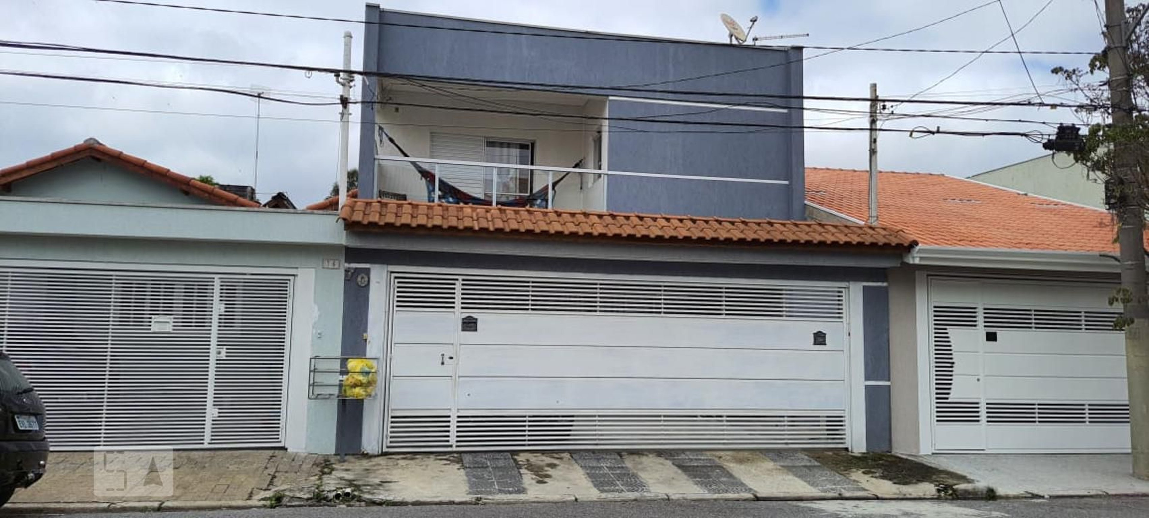Fachada Condomínio em Rua Ribeirão Píres, 70