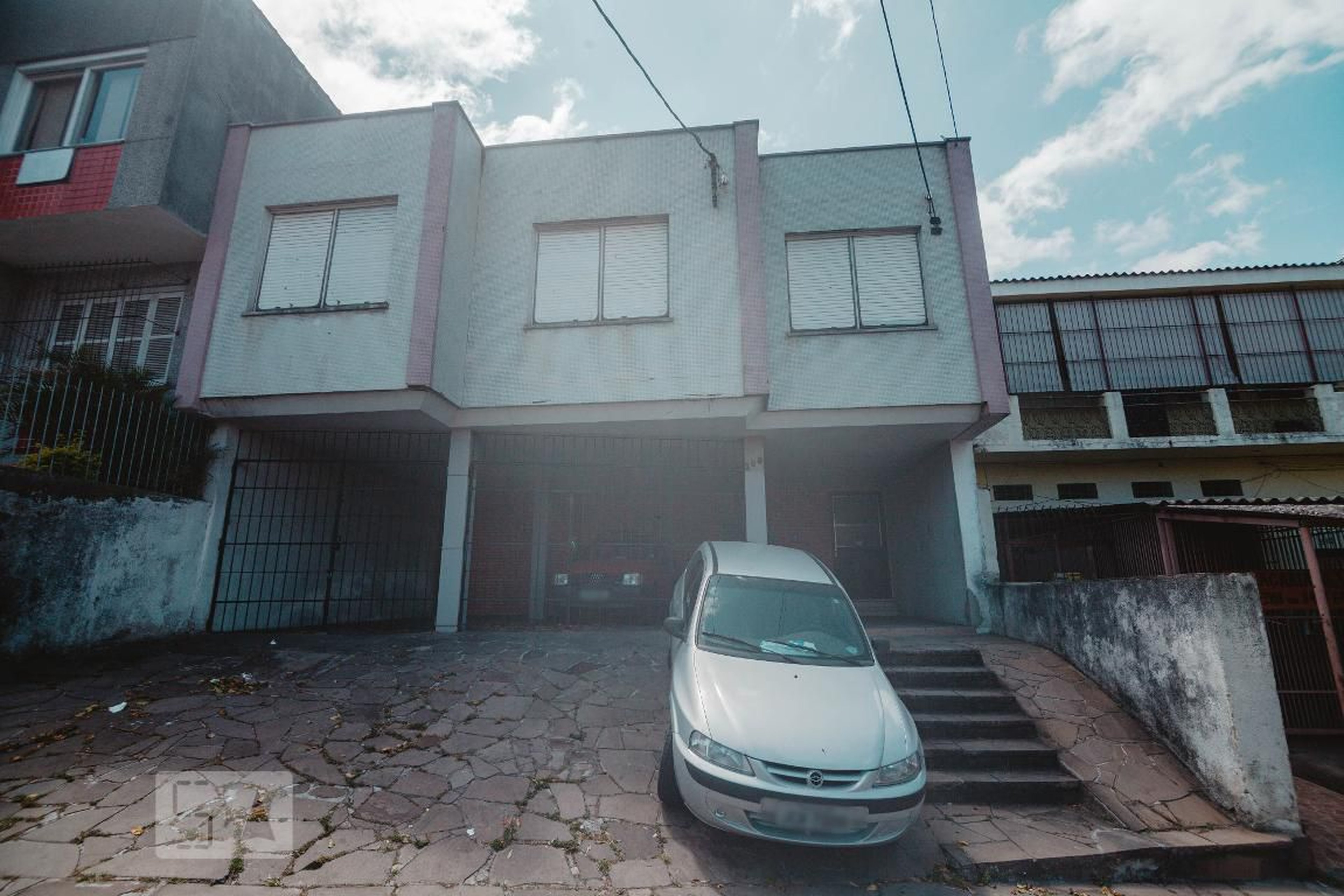 Fachada Condomínio em Rua Santa Isabel, 300