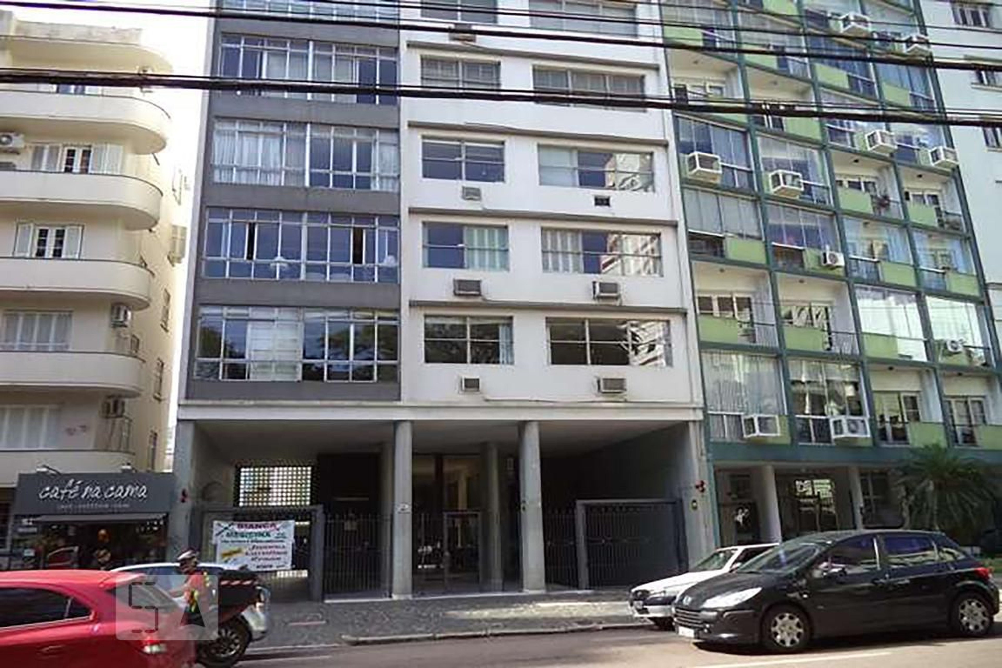 Fachada do Condomínio Edifício Cerro Formoso