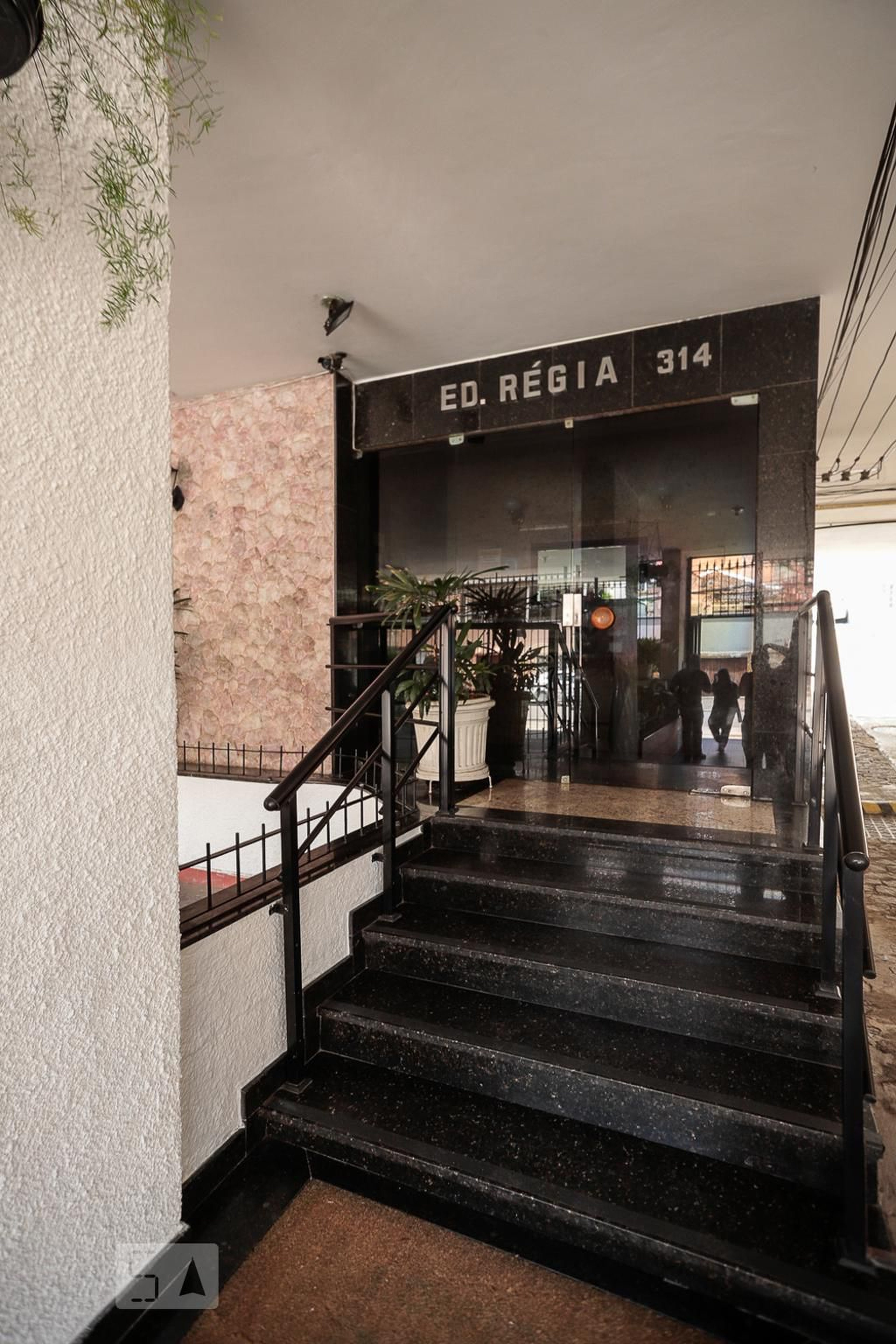 Entrada - Edifício Regia