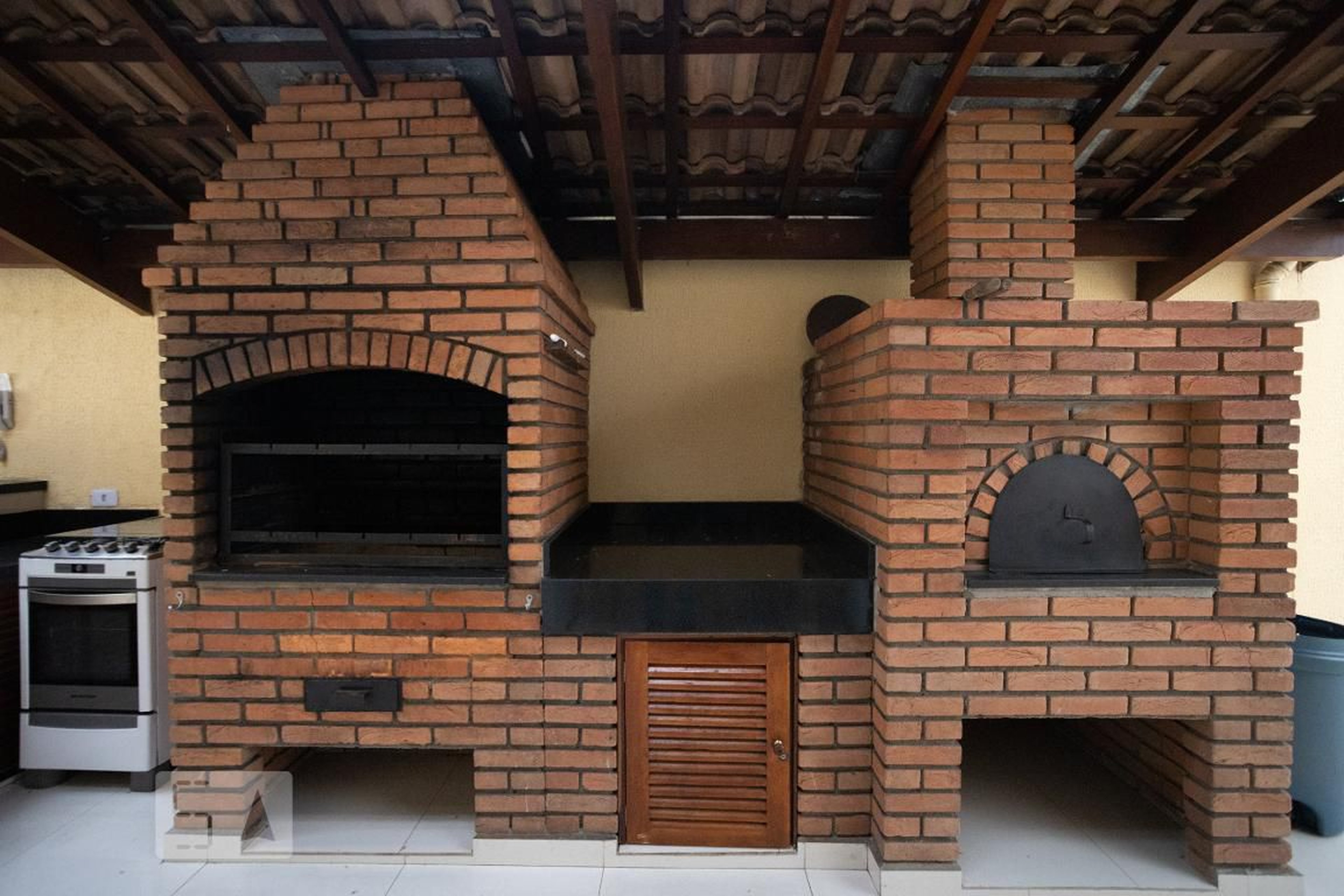 Churrasqueira - Castel Del Monte e Castel Gandolfo