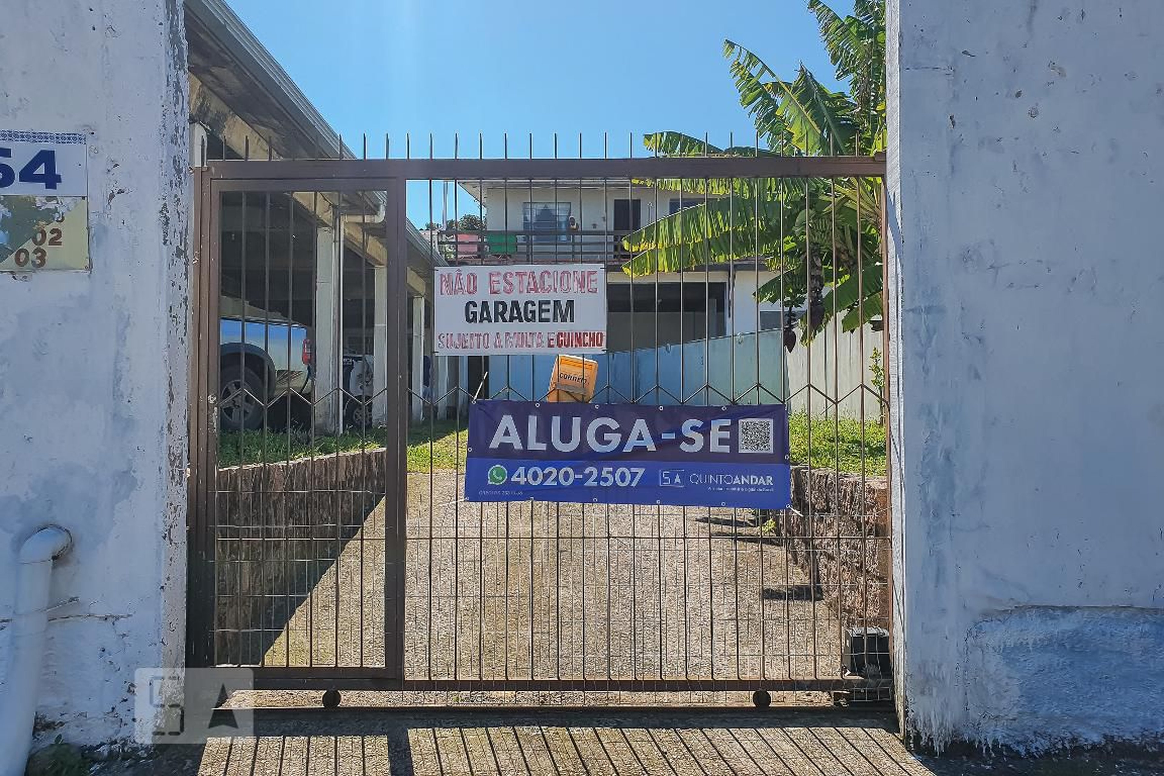 Fachada do Condomínio Condomínio em Avenida Doutor Alberto Viana Rosa, 54