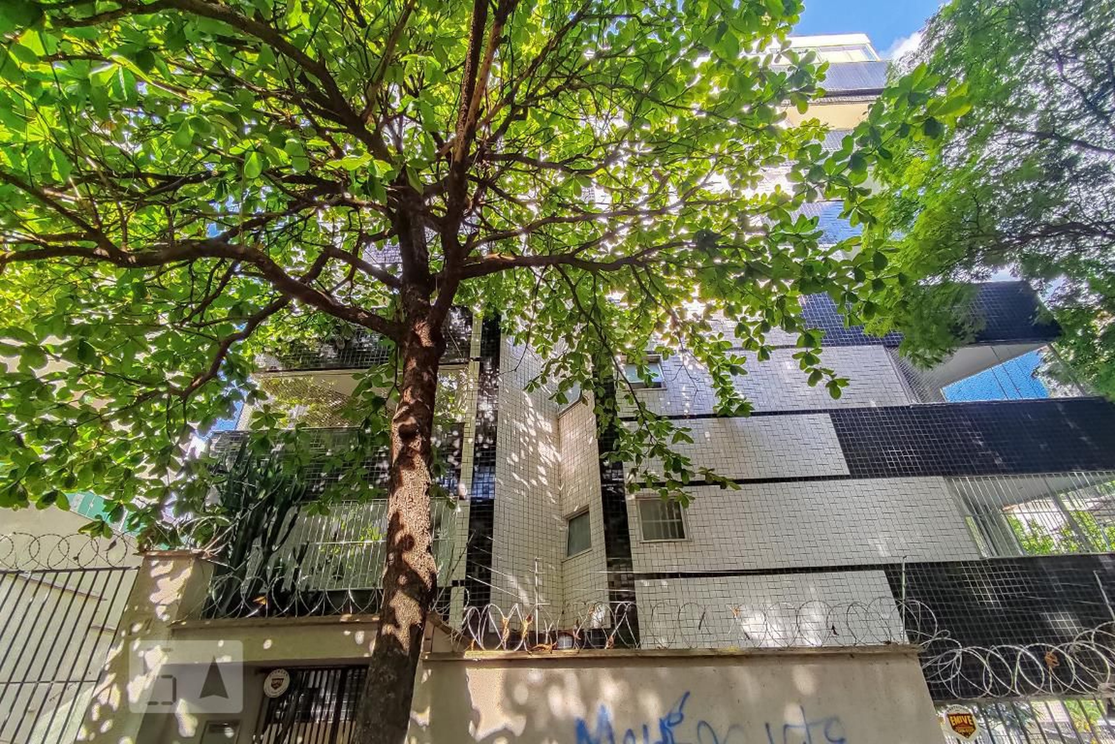 Fachada Condomínio em Rua Doutor José Olímpio Borges, 107