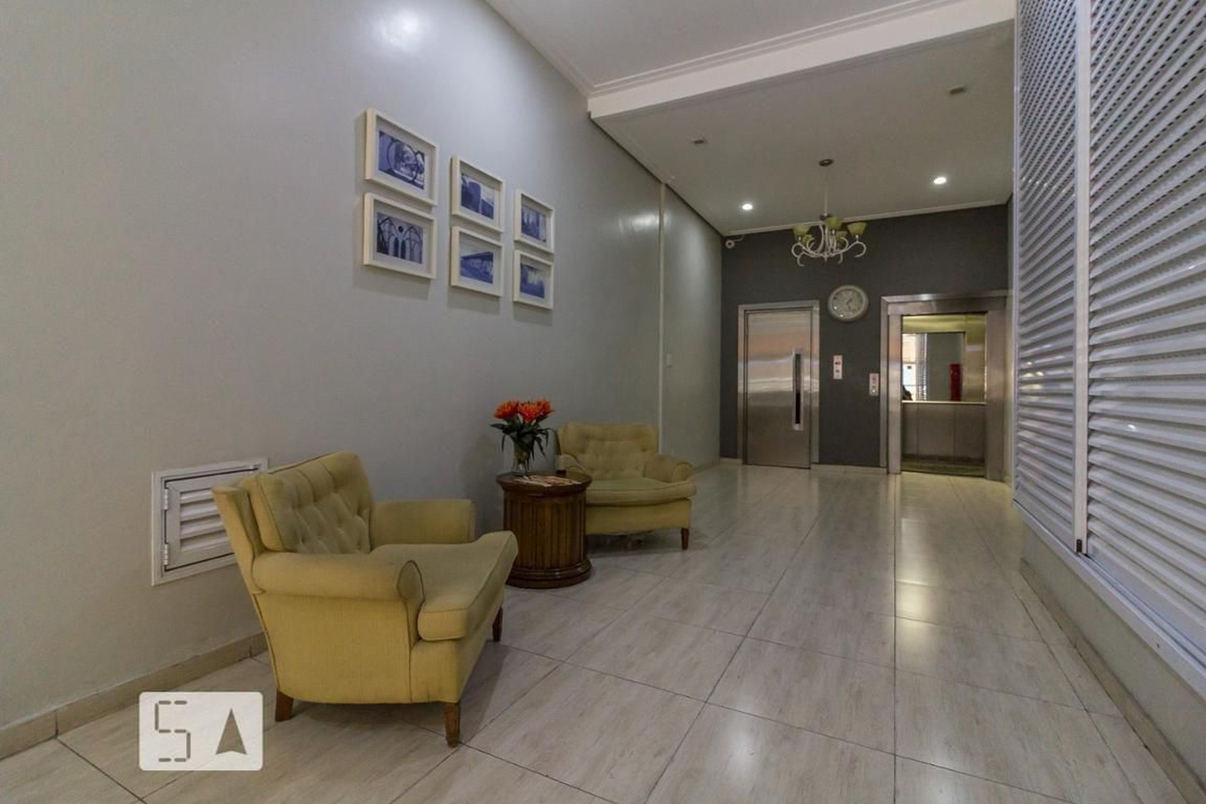 Hall de entrada - Urupês